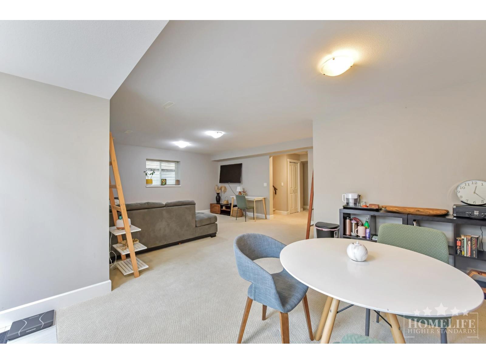 21073 78A AVENUE, Langley