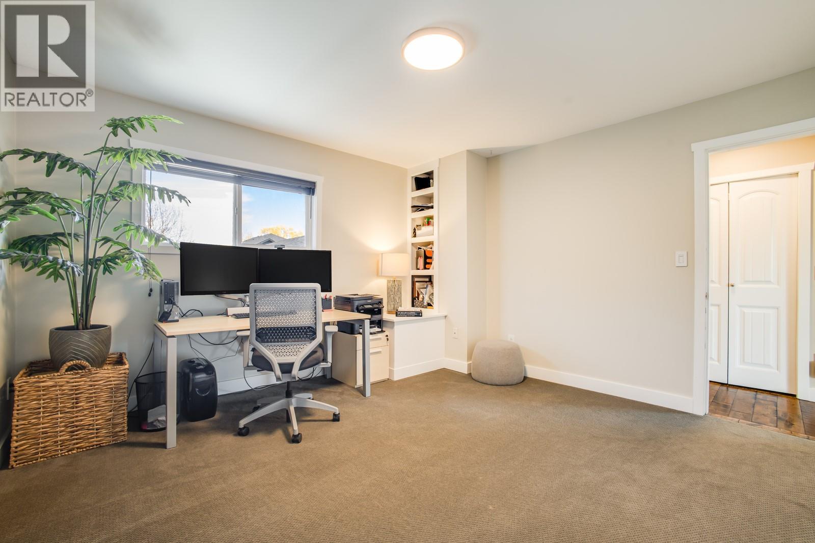 819 Cadder Avenue - 39