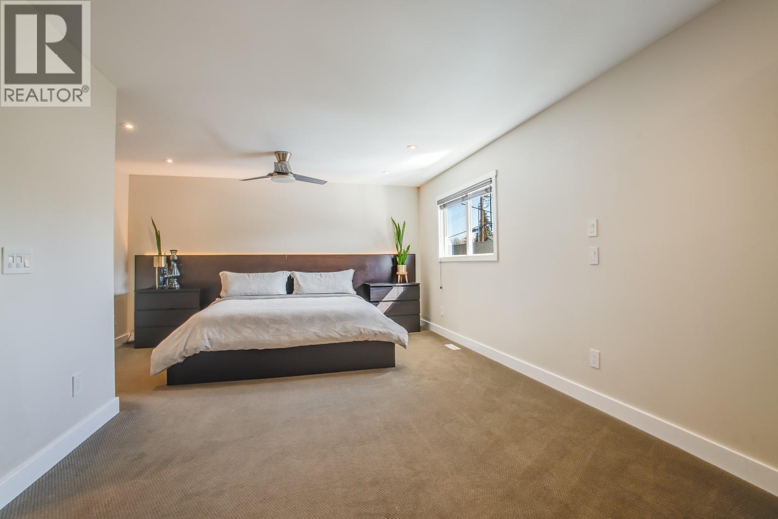 819 Cadder Avenue - 28