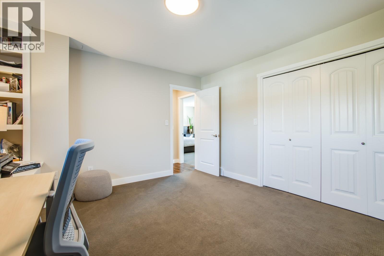 819 Cadder Avenue - 40