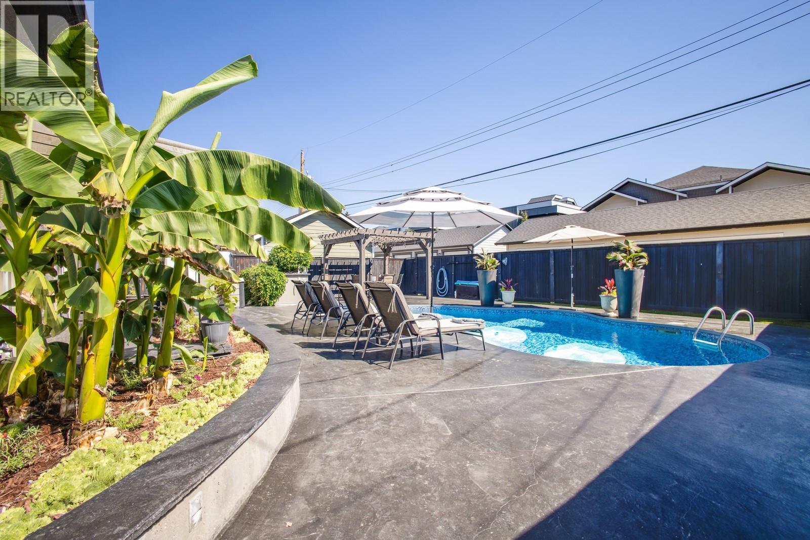 819 CADDER AVENUE - 19