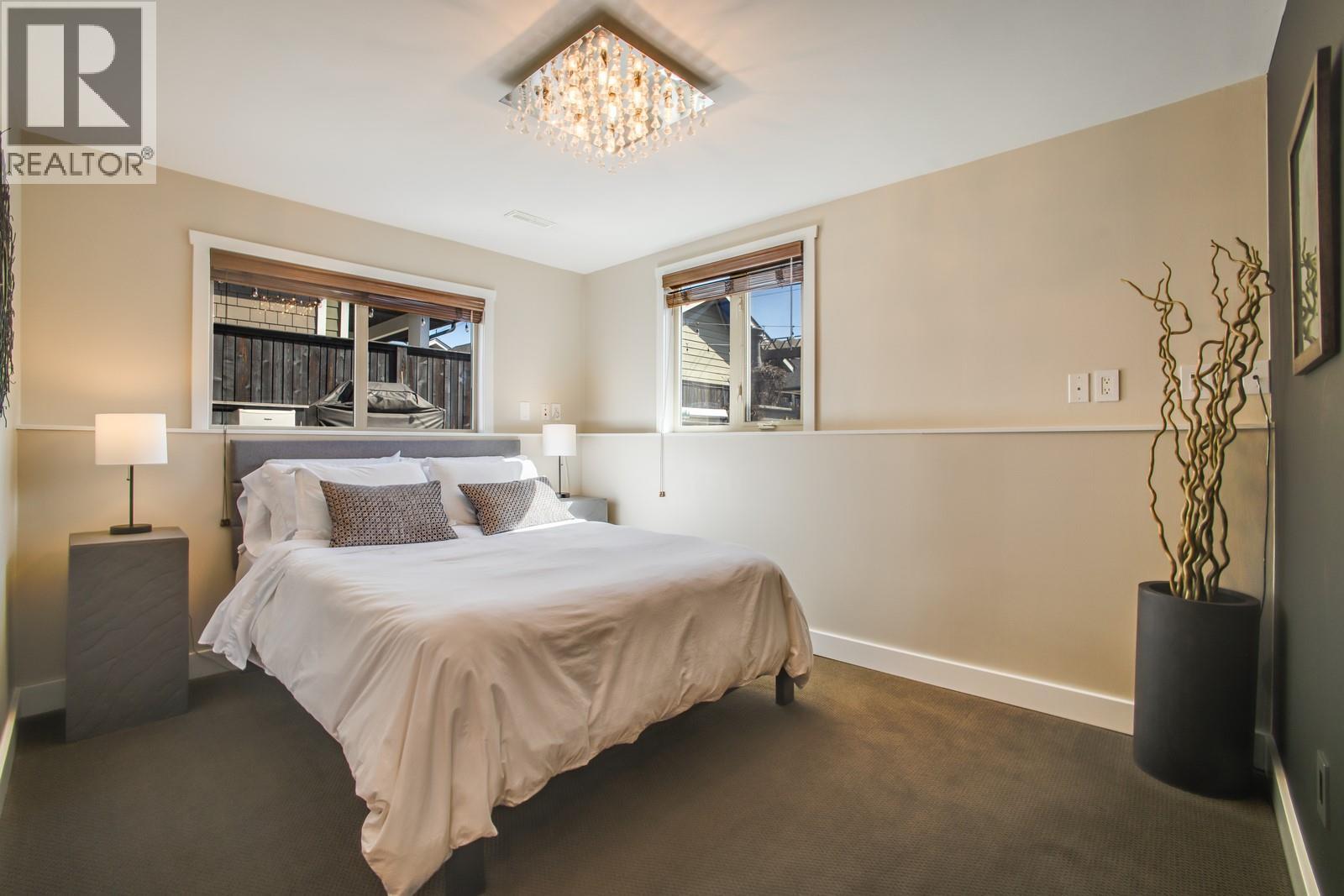 819 Cadder Avenue - 45