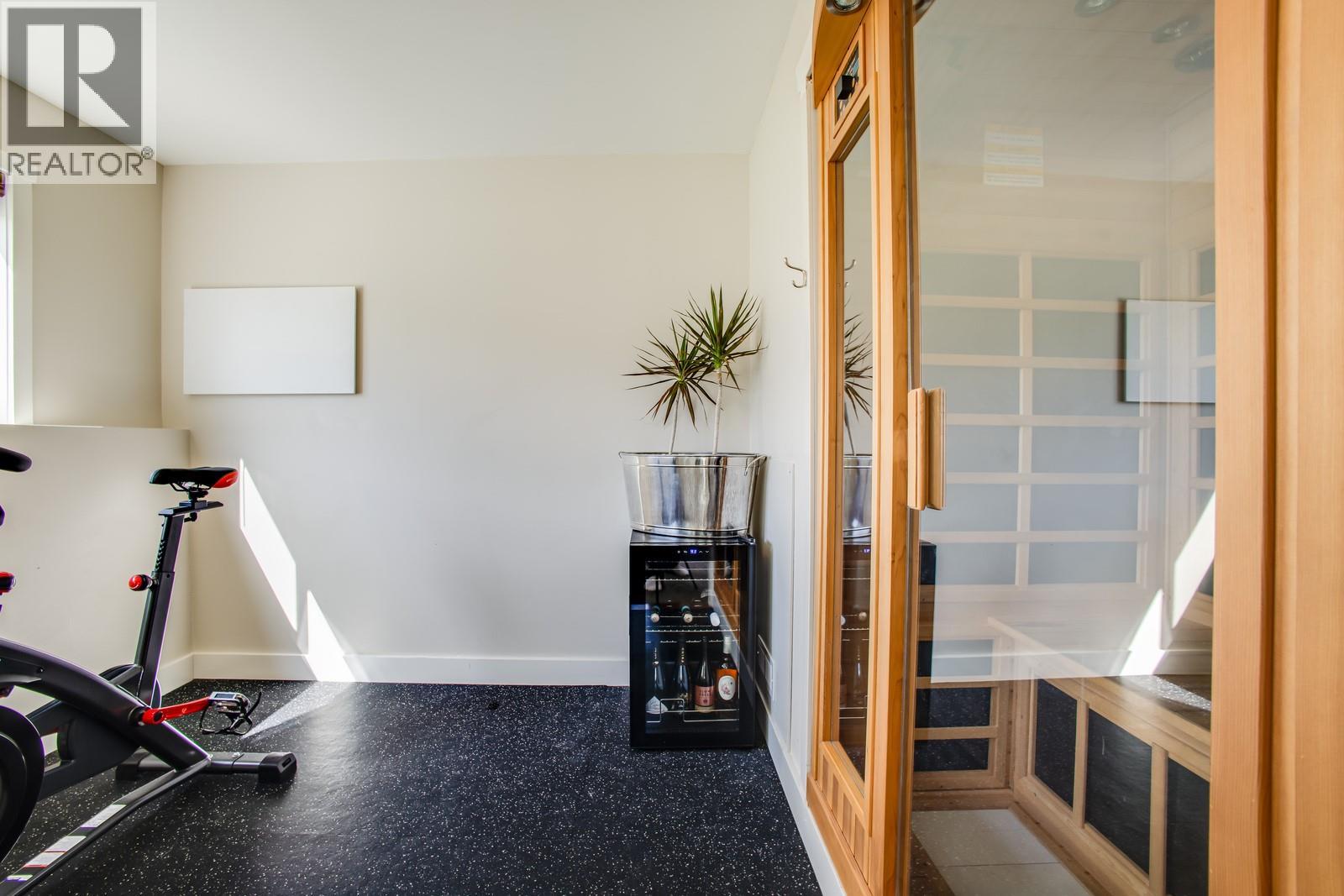 819 Cadder Avenue - 49