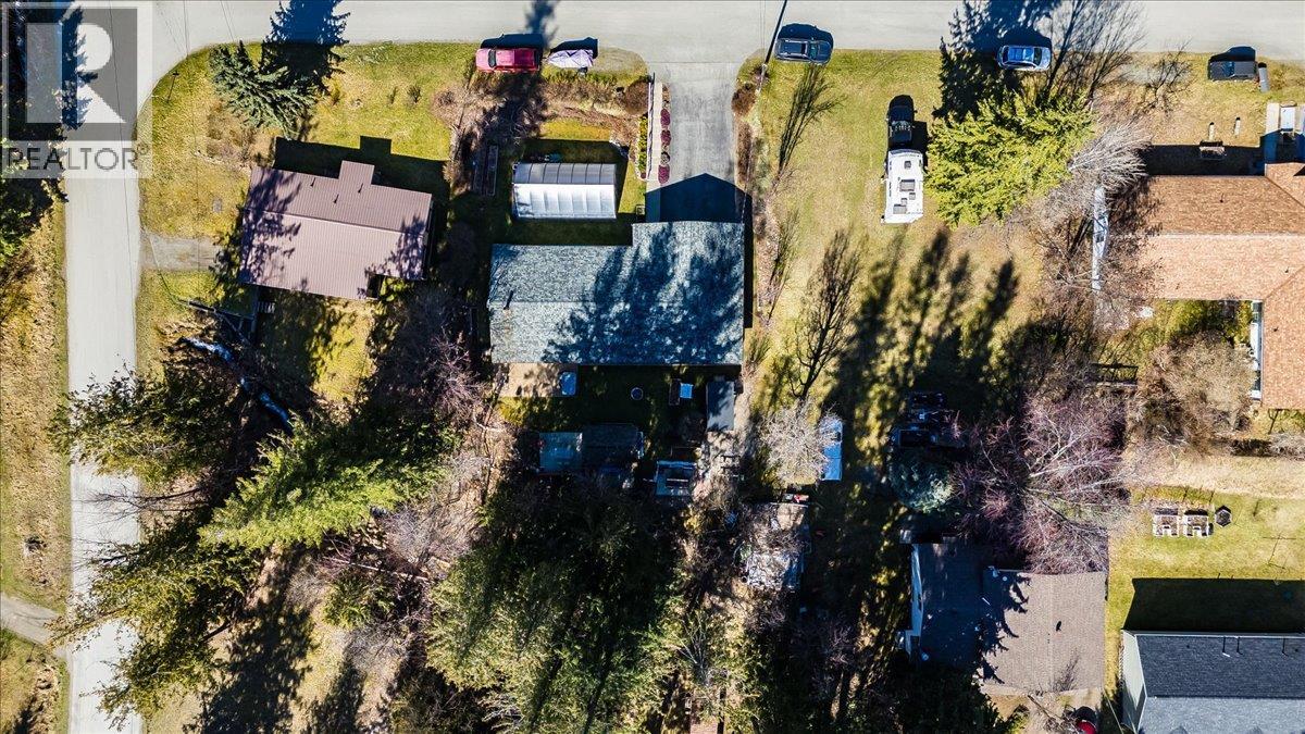 210 BAYVIEW STREET - 35