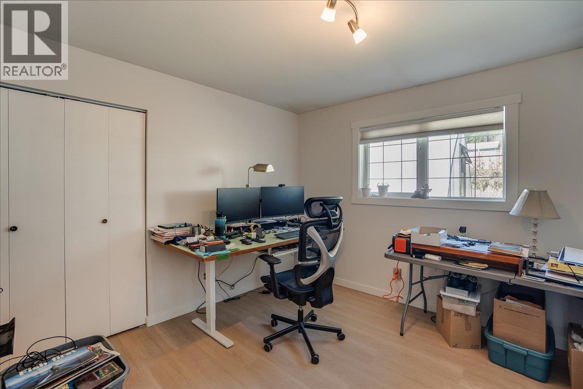 210 BAYVIEW STREET - 28