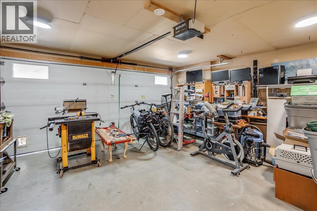 210 BAYVIEW STREET - 26