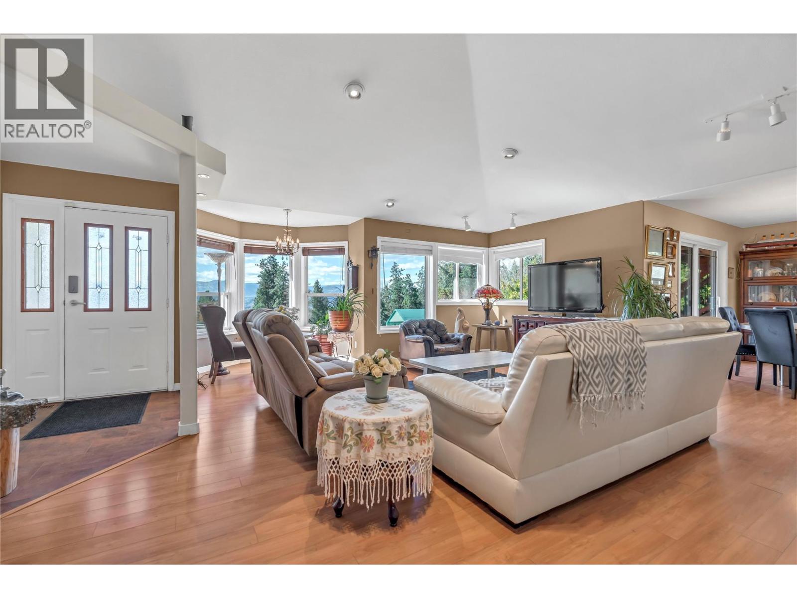 3026 Debeck Road, Naramata