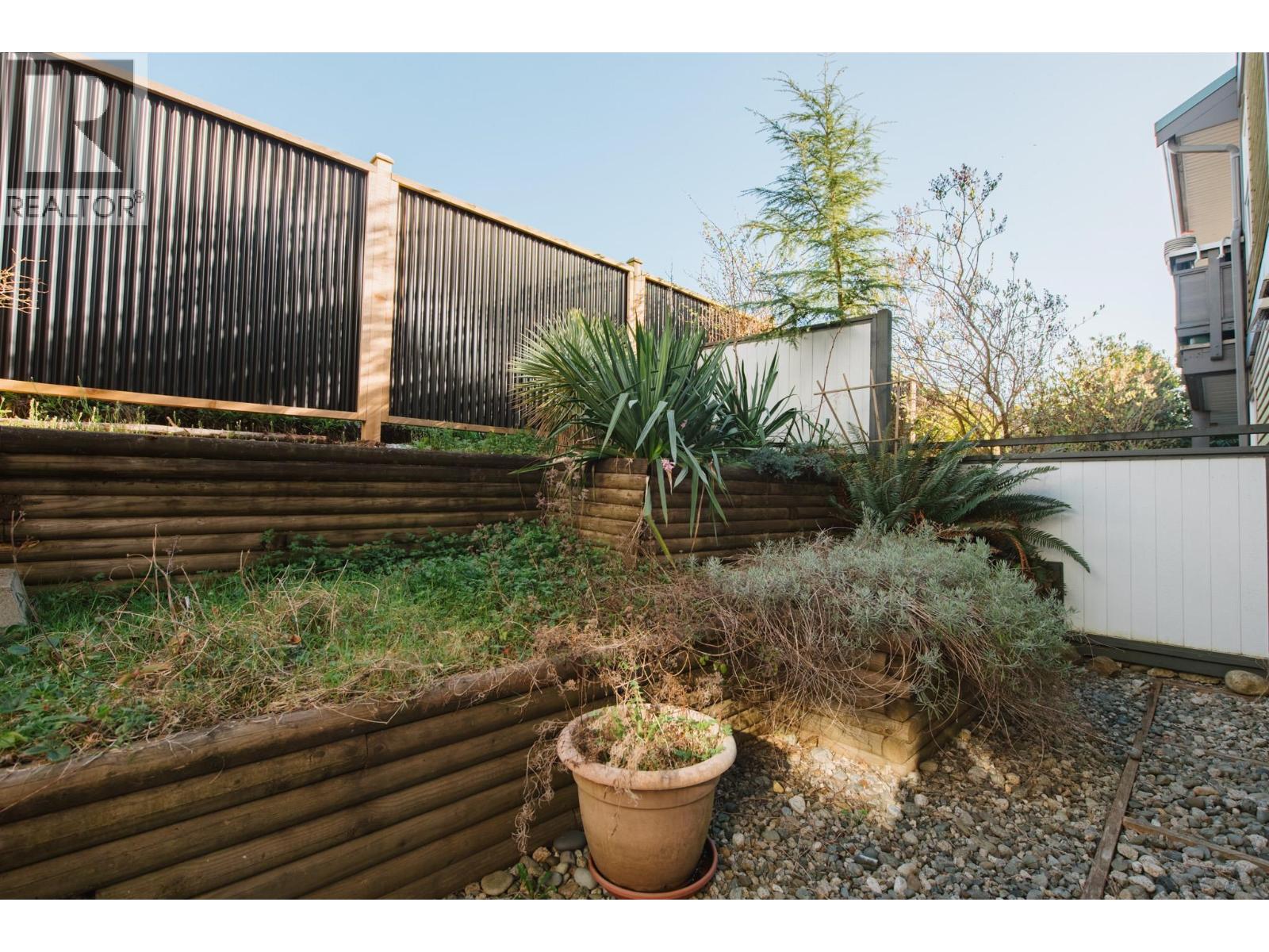 35 689 PARK ROAD, Gibsons