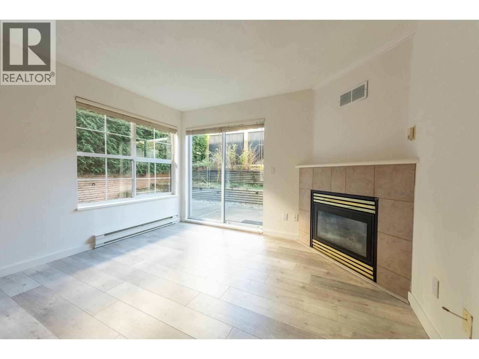 35 689 PARK ROAD, Gibsons