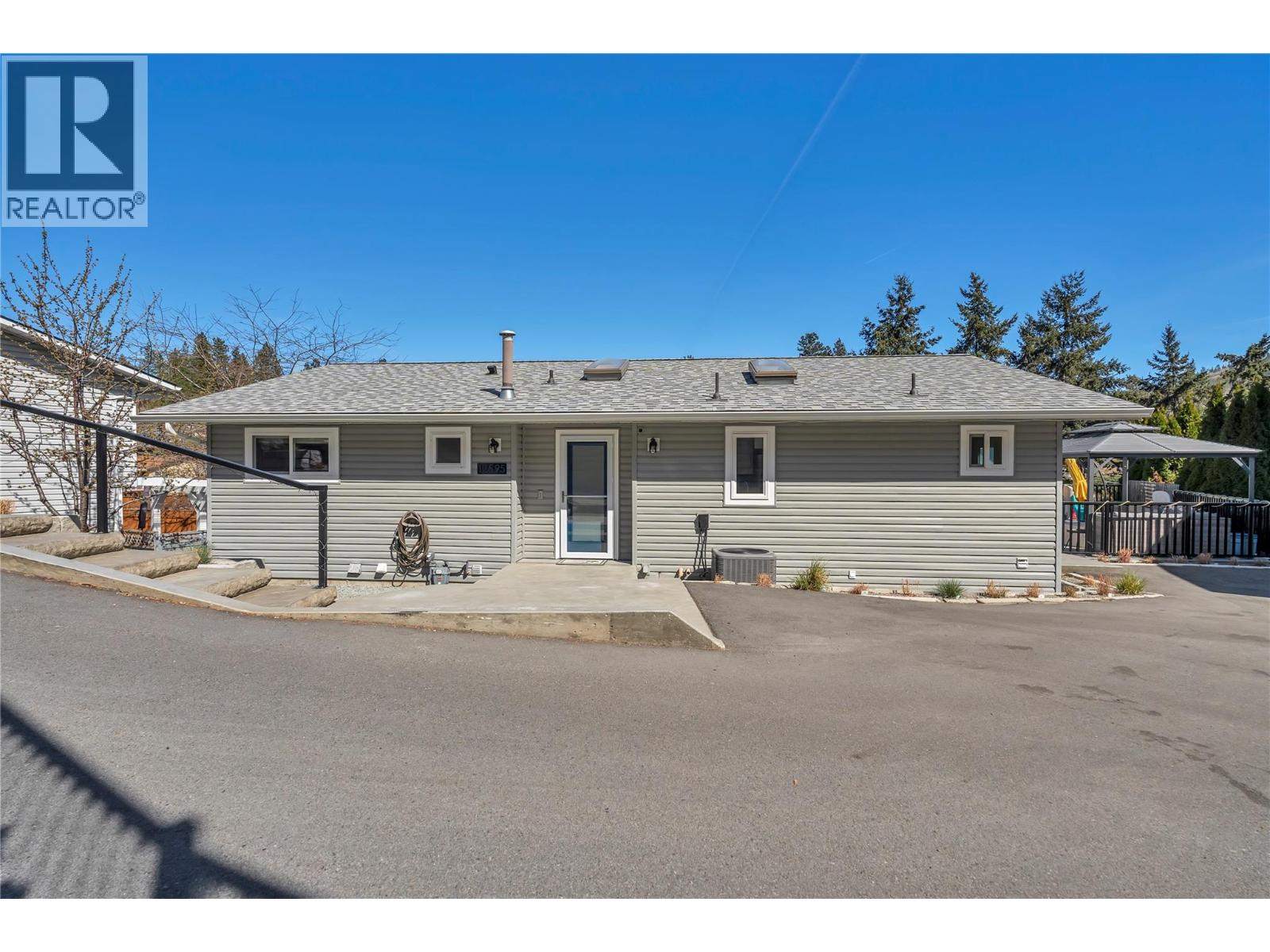  12595 Taylor Place, Summerland