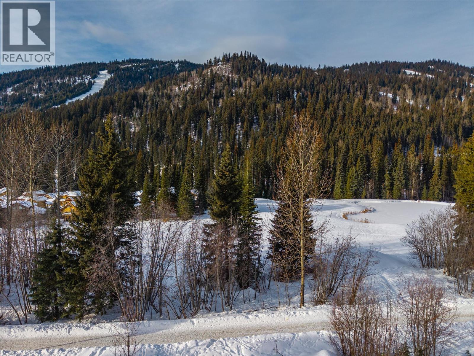 2444 FAIRWAYS DRIVE - 19