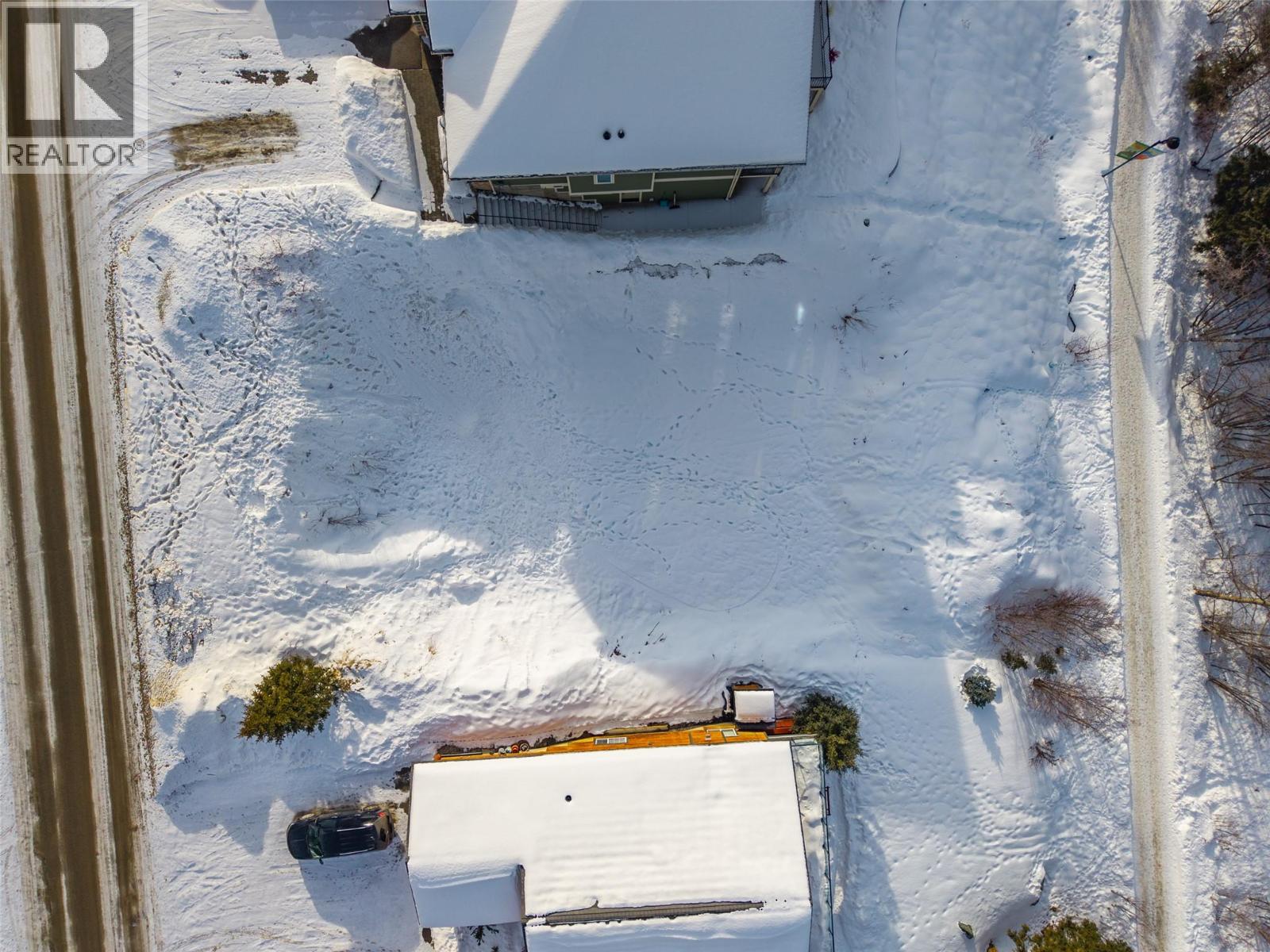 2444 FAIRWAYS DRIVE - 24