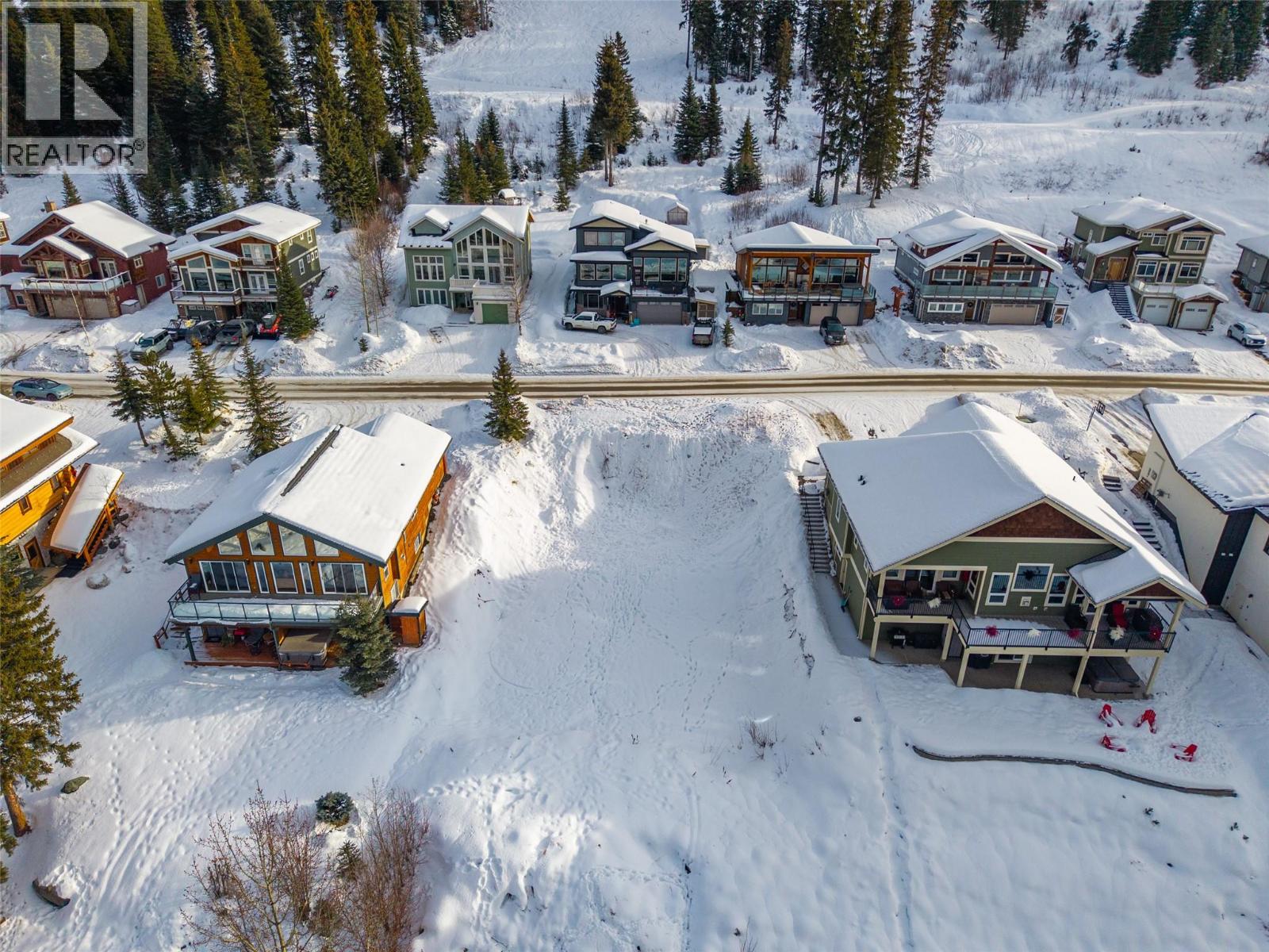 2444 FAIRWAYS DRIVE - 4