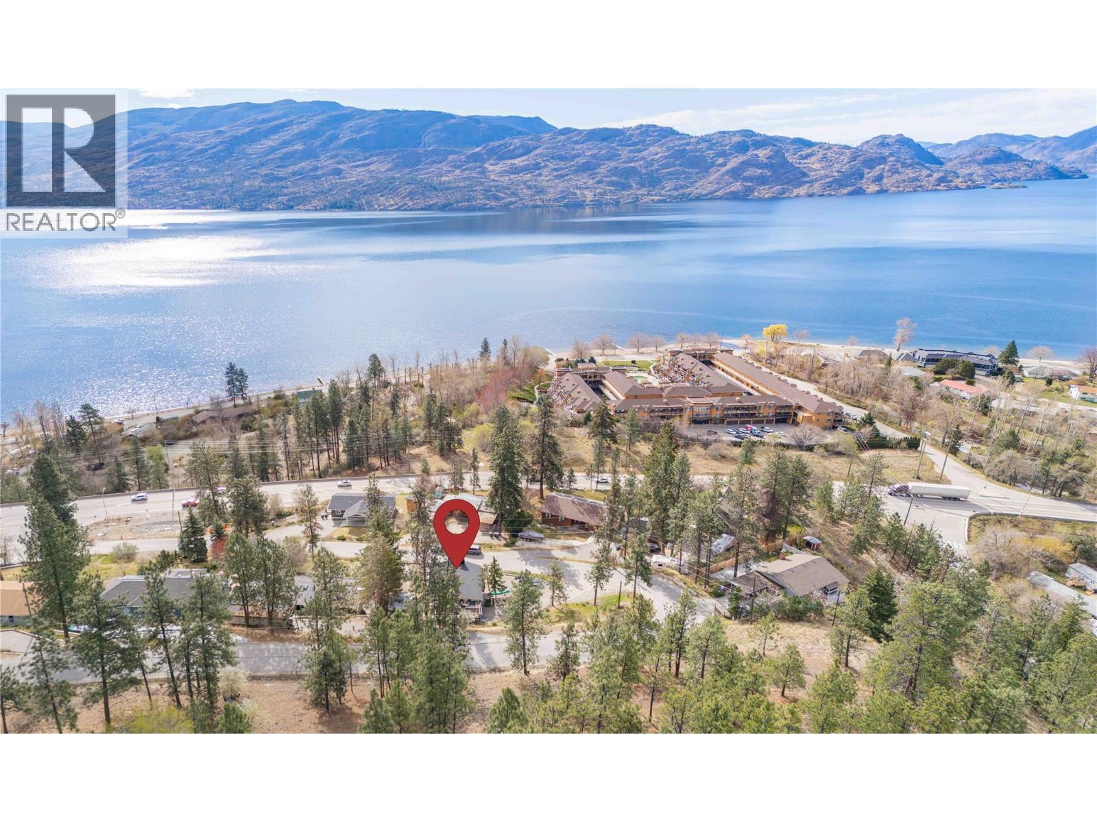 3991 Desert Pines Avenue, Peachland