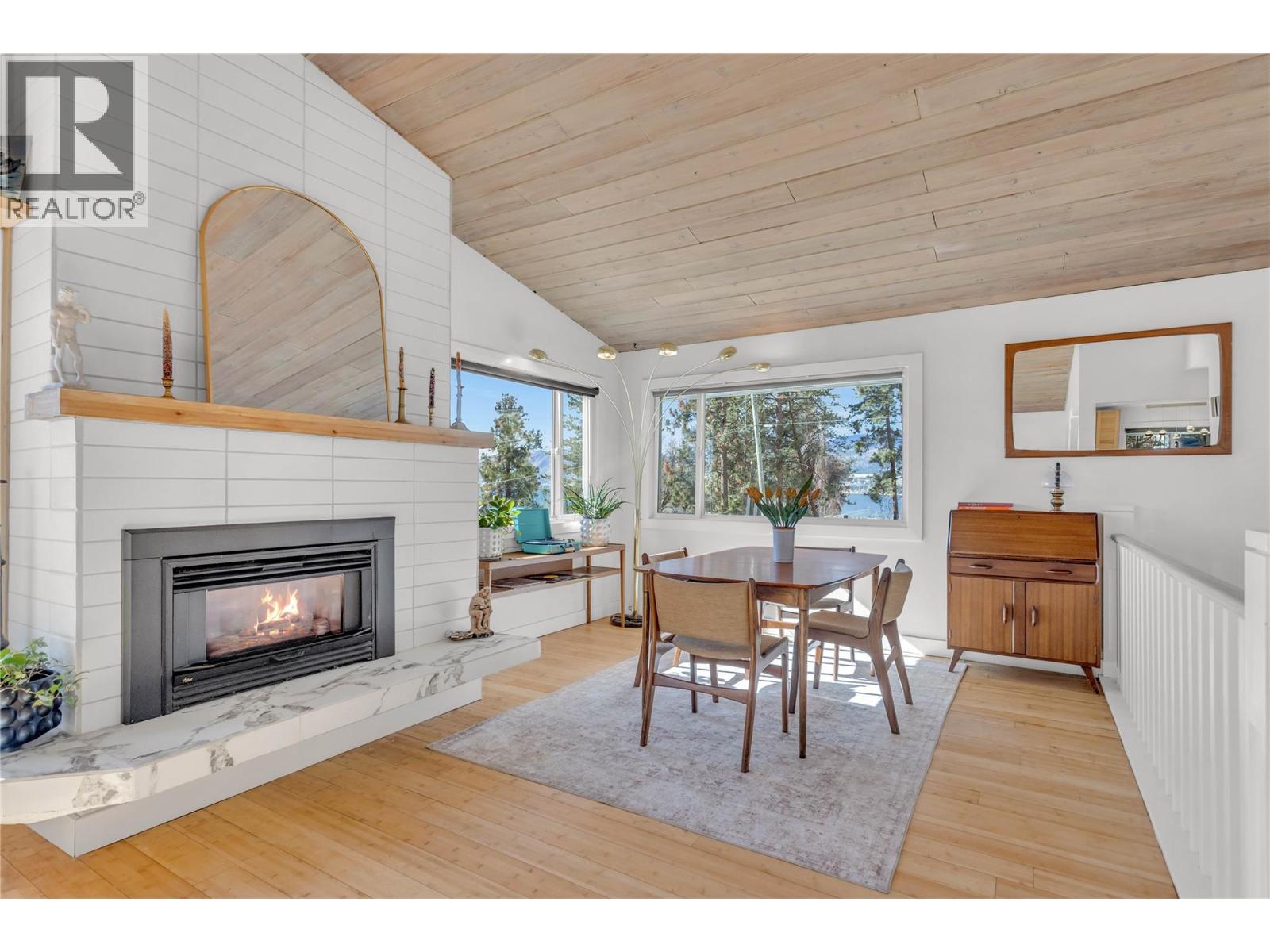 3991 Desert Pines Avenue, Peachland