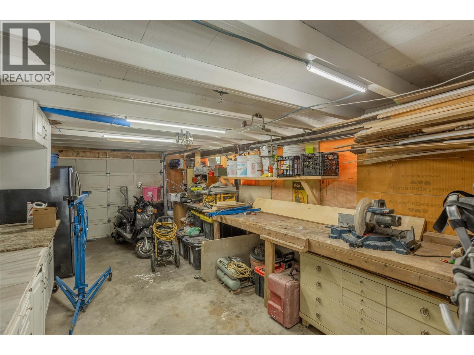 3991 Desert Pines Avenue, Peachland