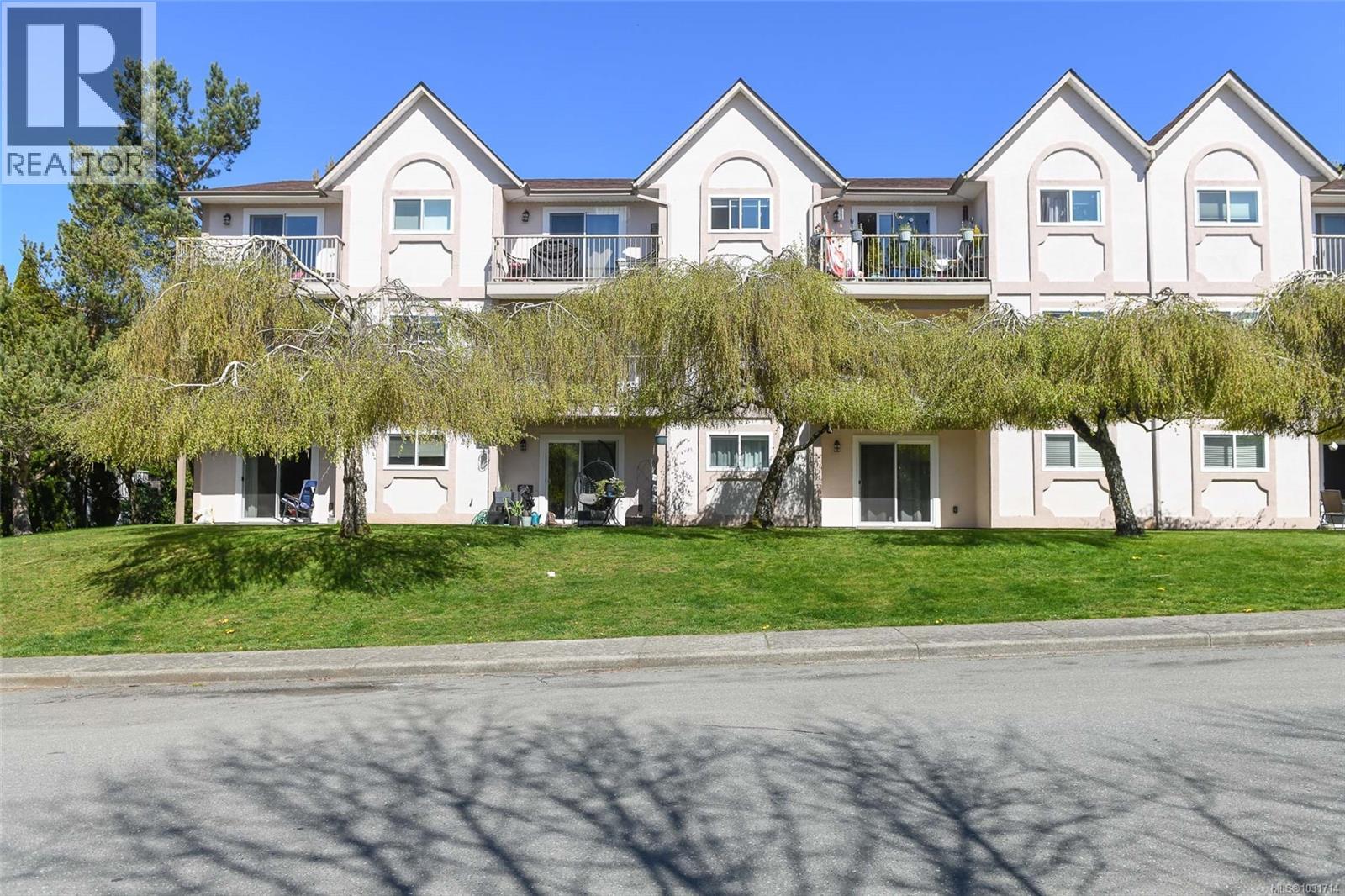 #205 4692 ALDERWOOD PL - 26