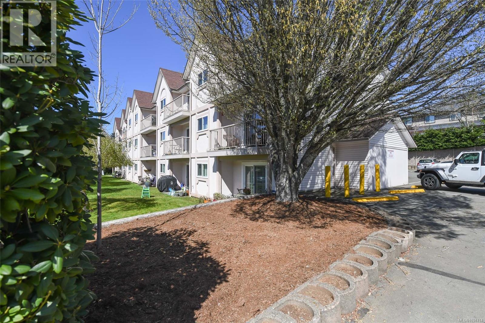 #205 4692 ALDERWOOD PL - 27