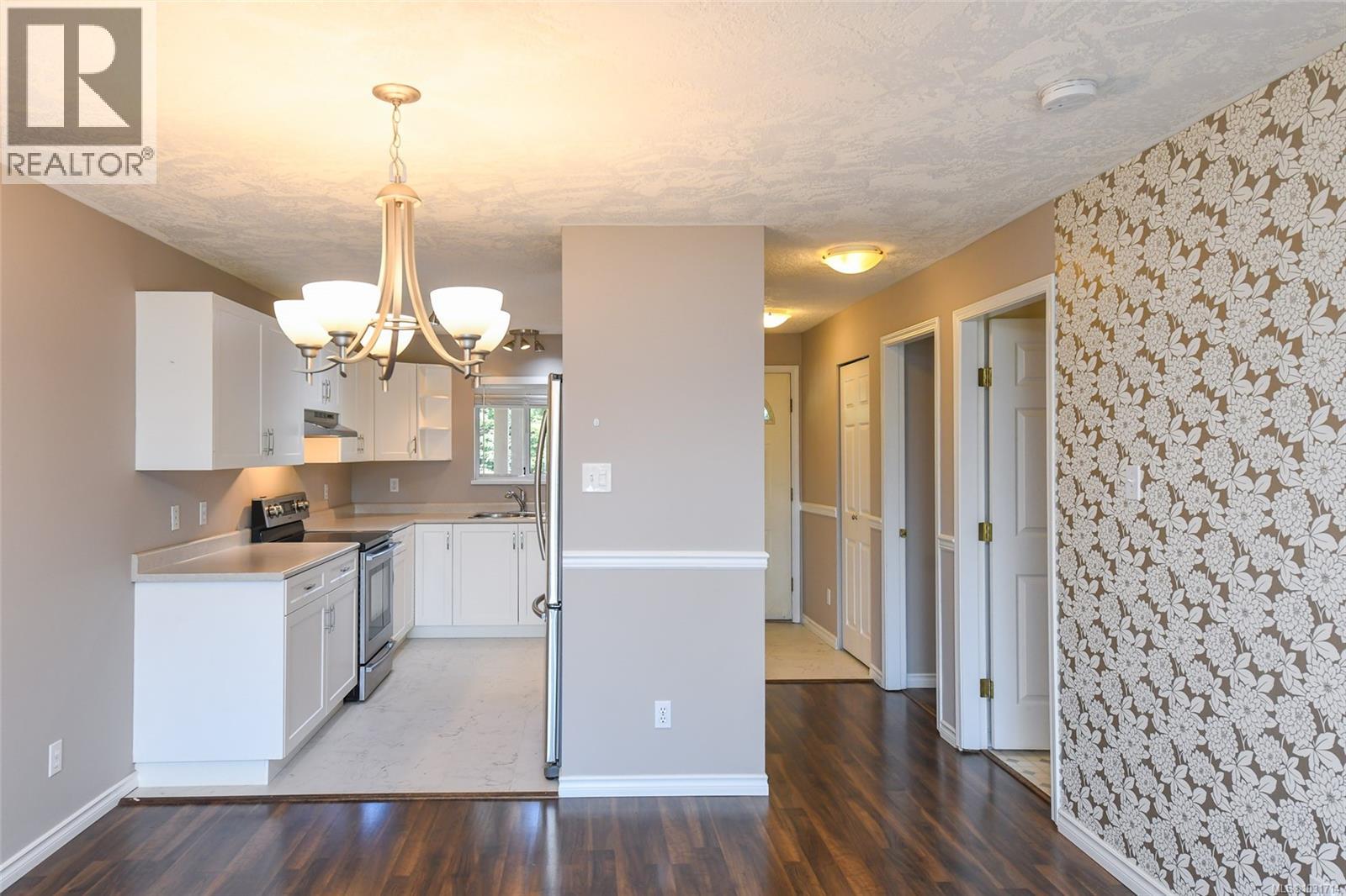 #205 4692 ALDERWOOD PL - 6