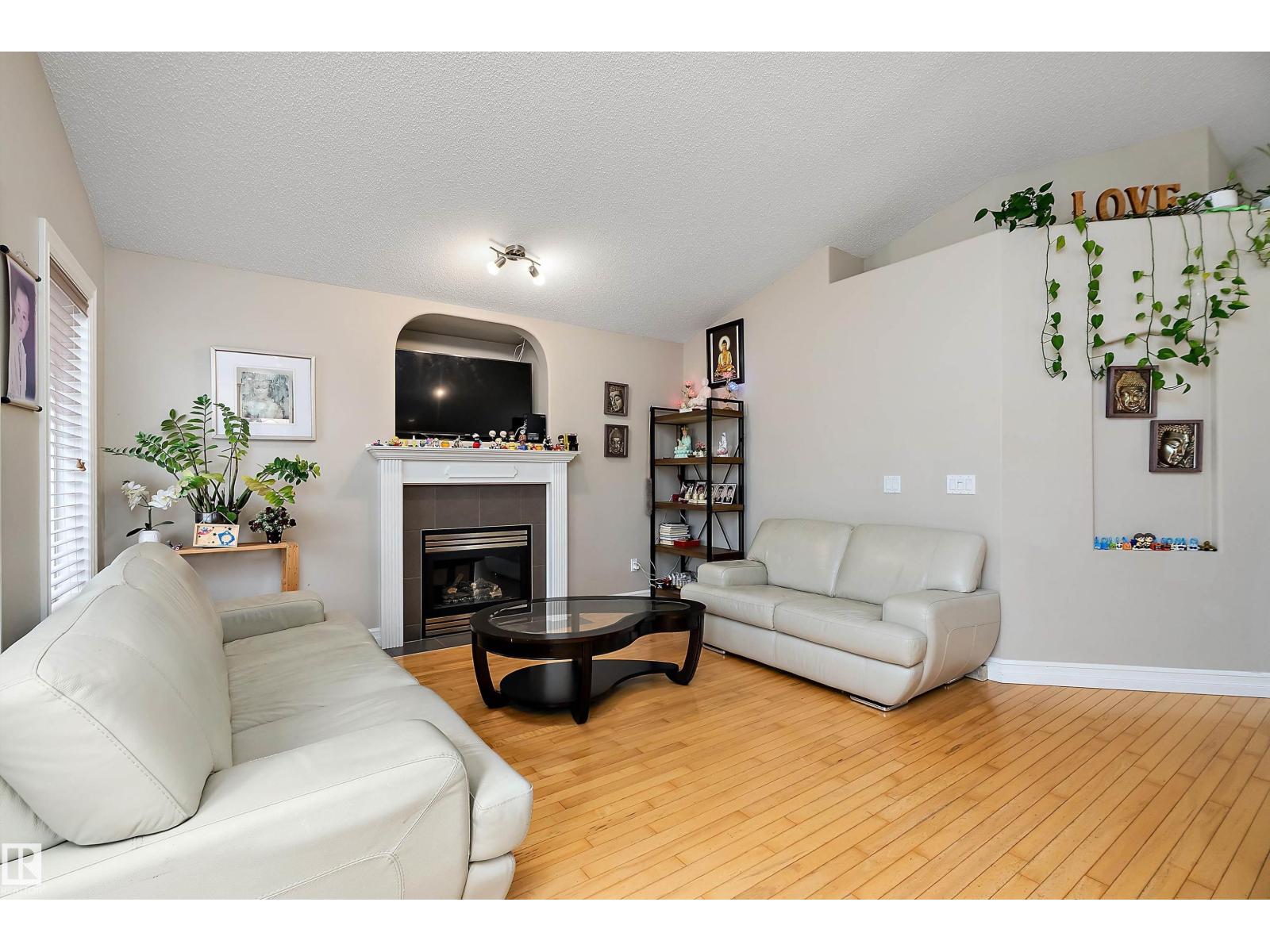 16748 118 ST NW - 15