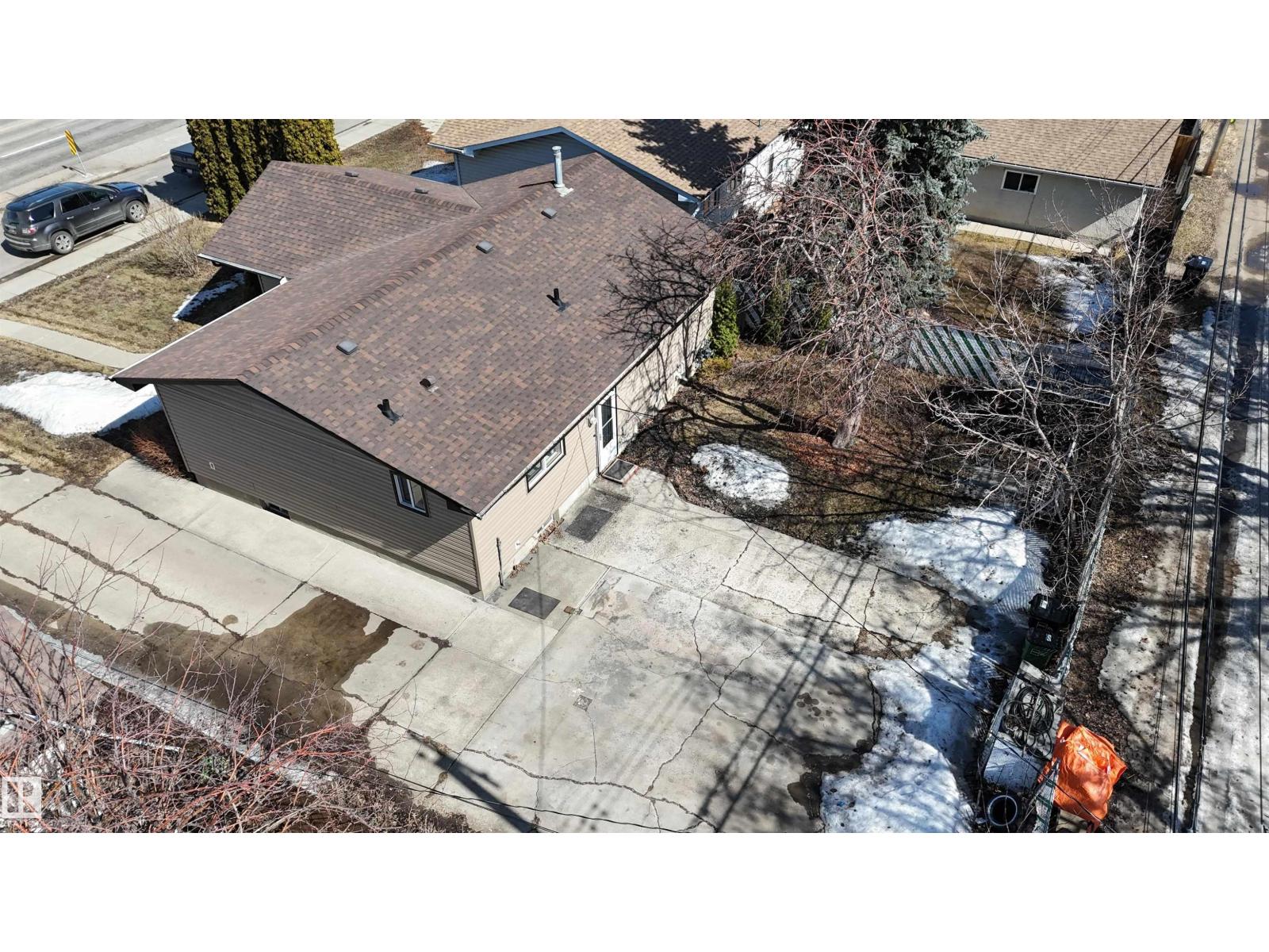 15725 95 AV NW, Edmonton