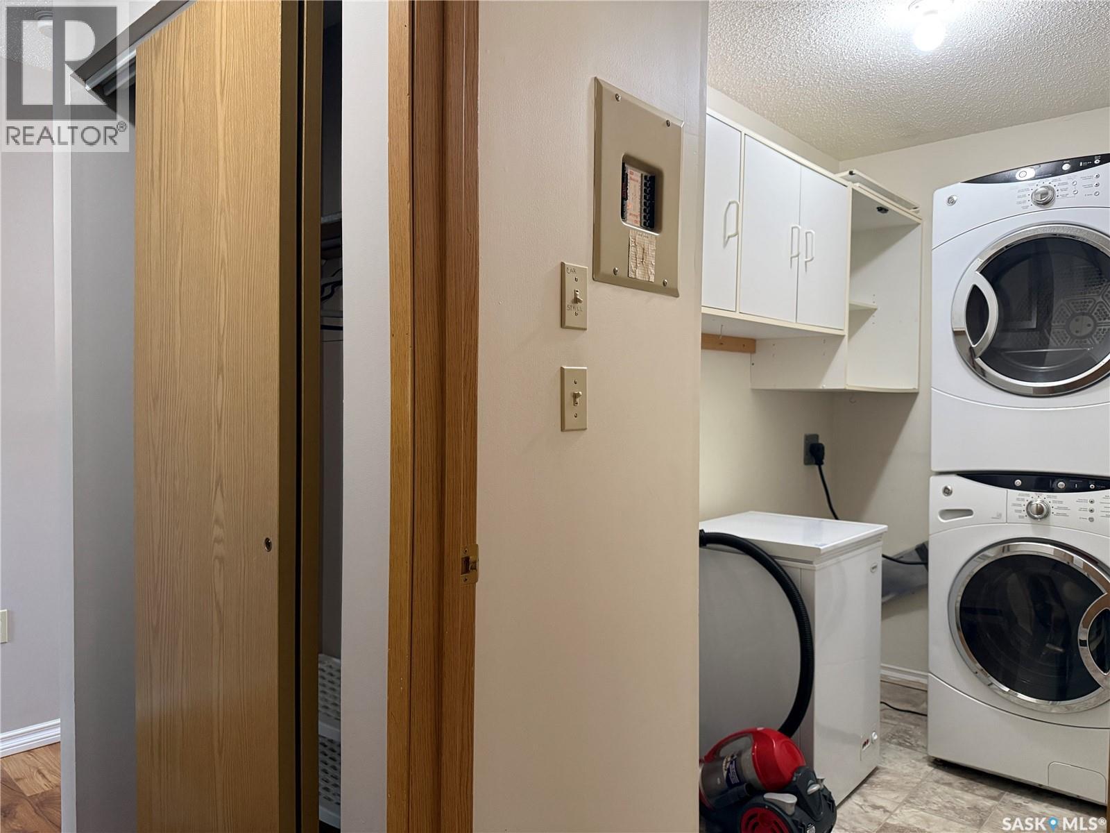 #101C 59 WOOD LILY DRIVE - 7