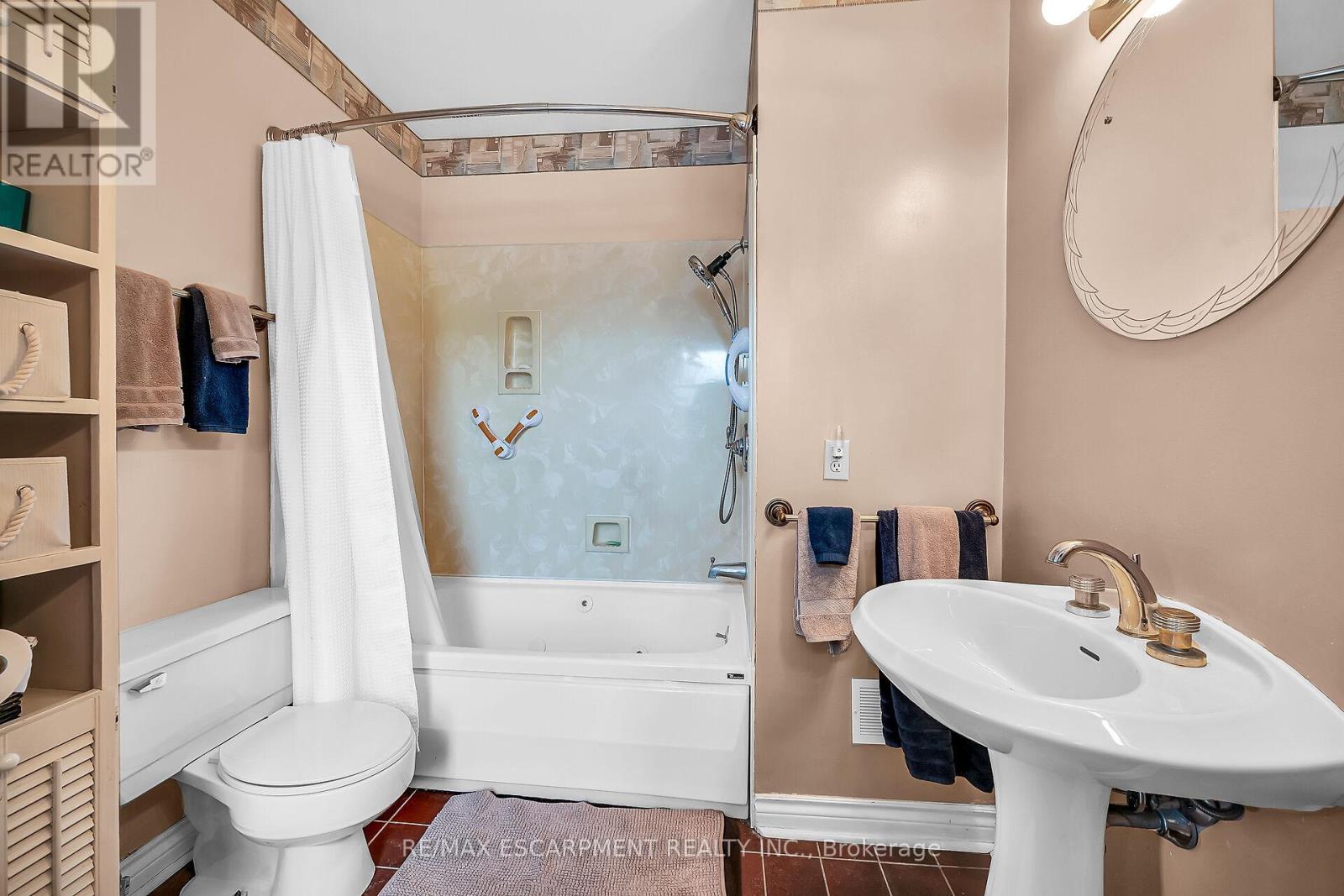 141 MOUNT ALBION ROAD - 31