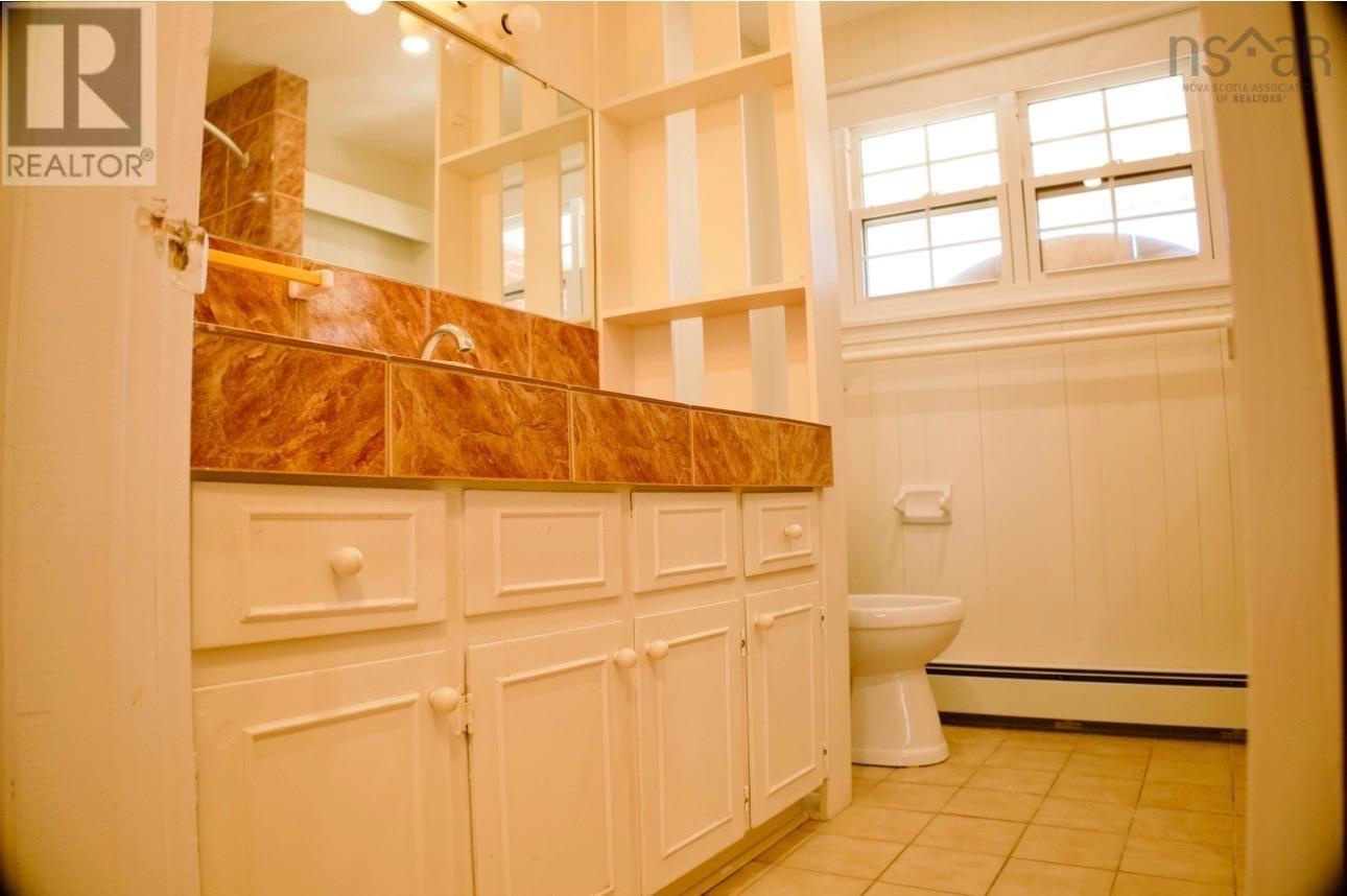 Property 27 of 36 of 109 Birch Street