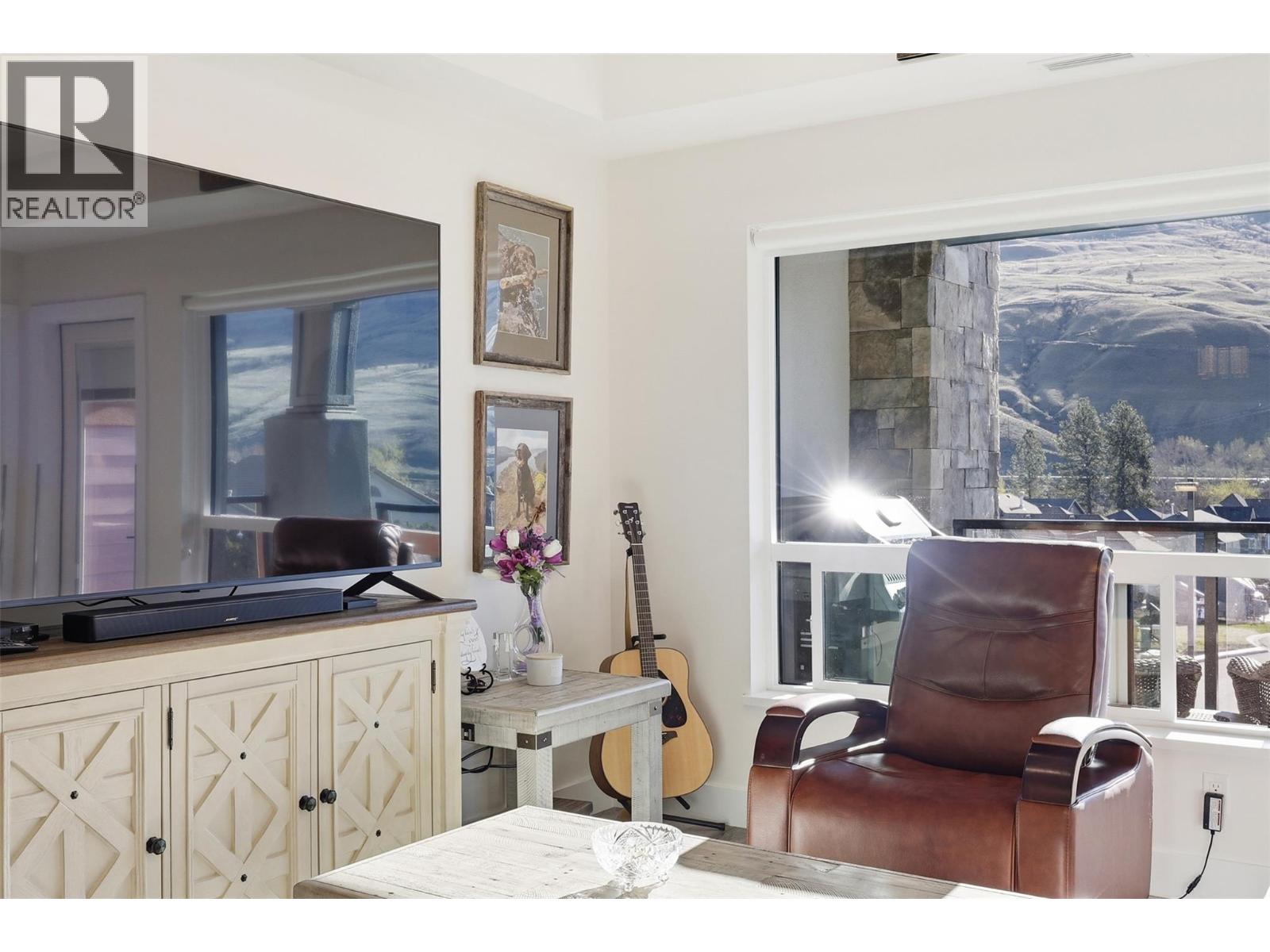 #204 651 Dunes Drive - 10