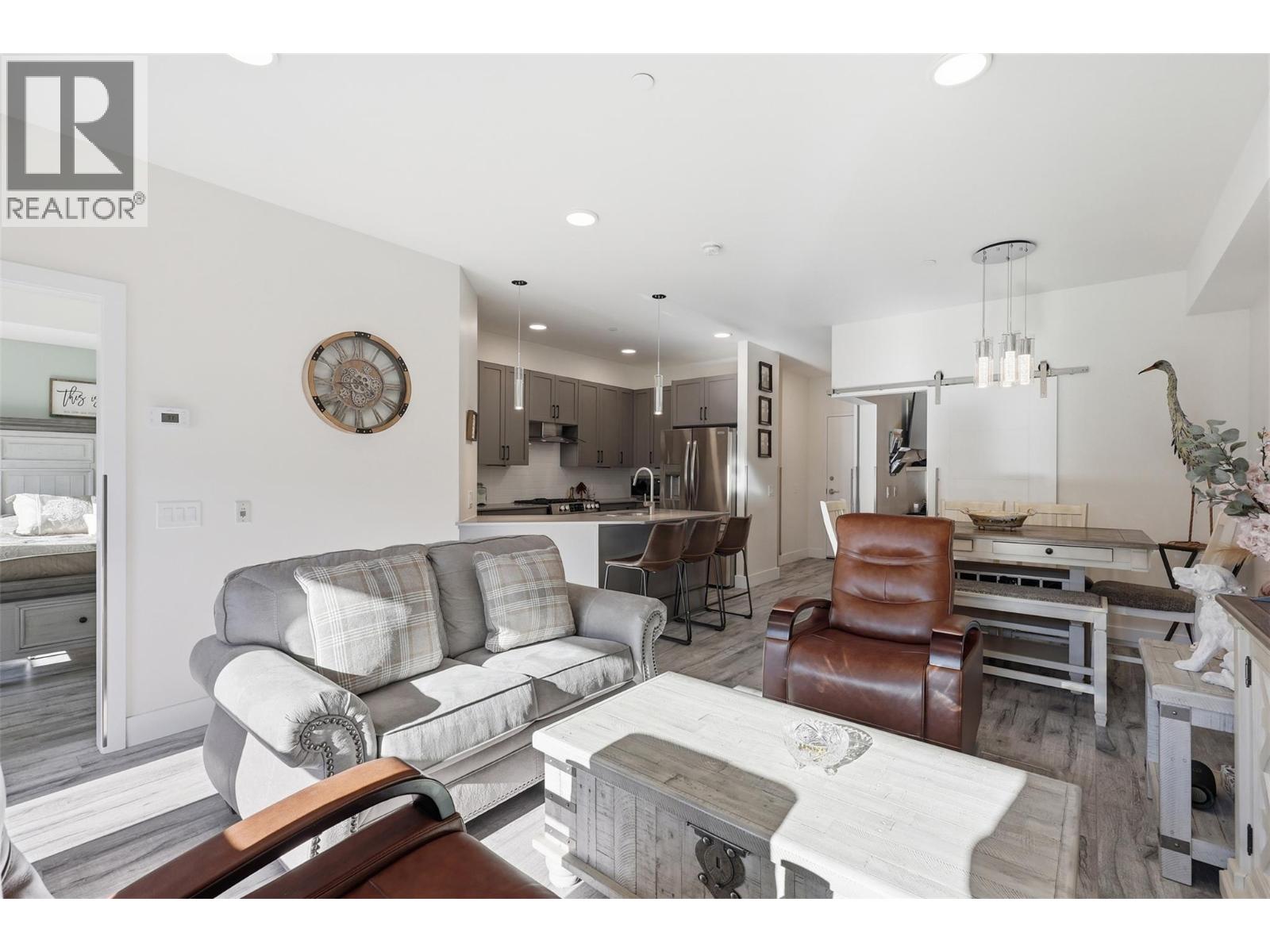 #204 651 Dunes Drive - 13