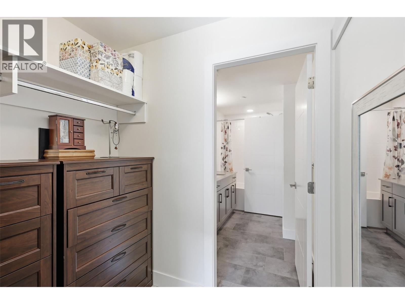 #204 651 Dunes Drive - 21