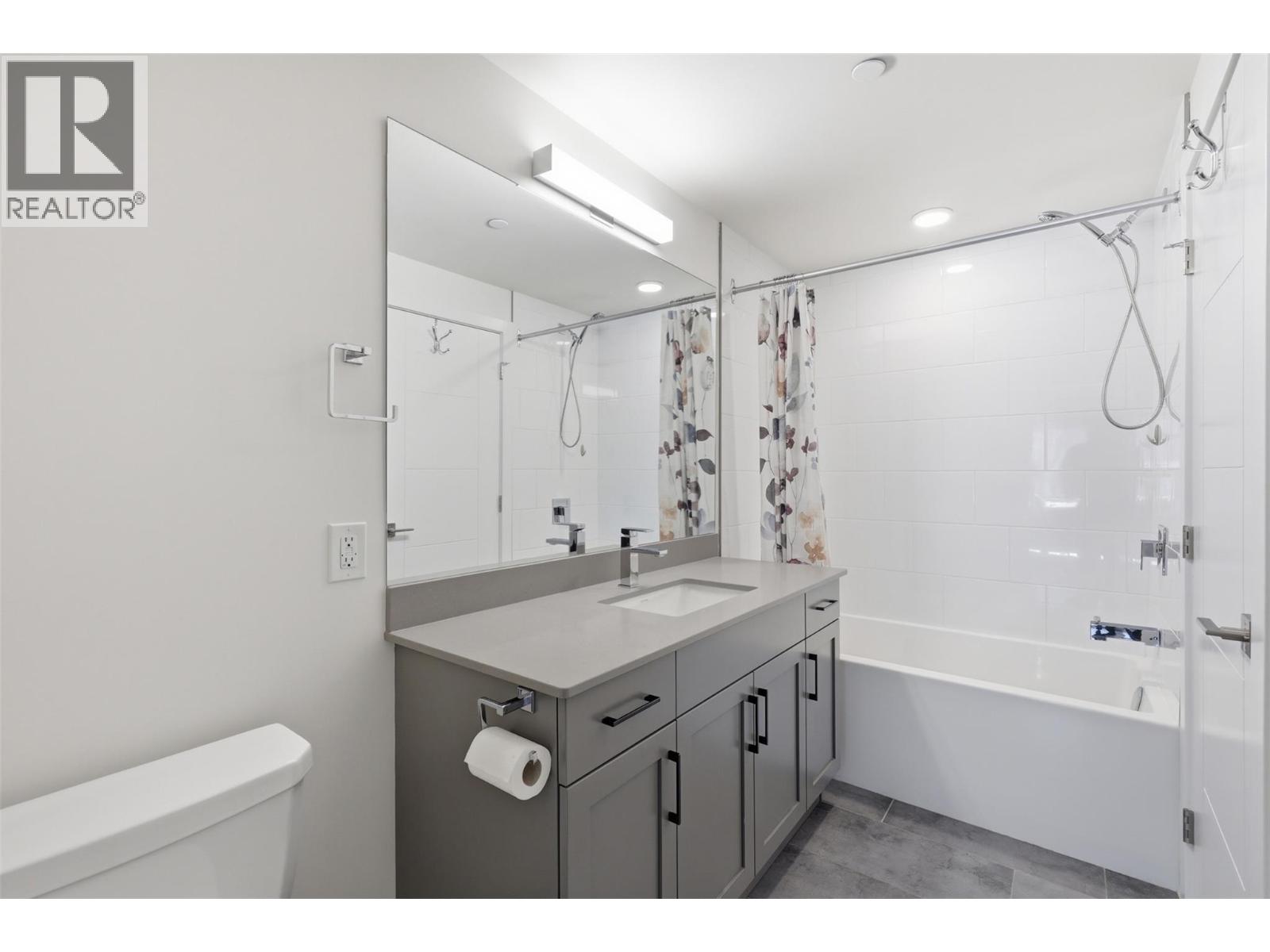 #204 651 Dunes Drive - 22