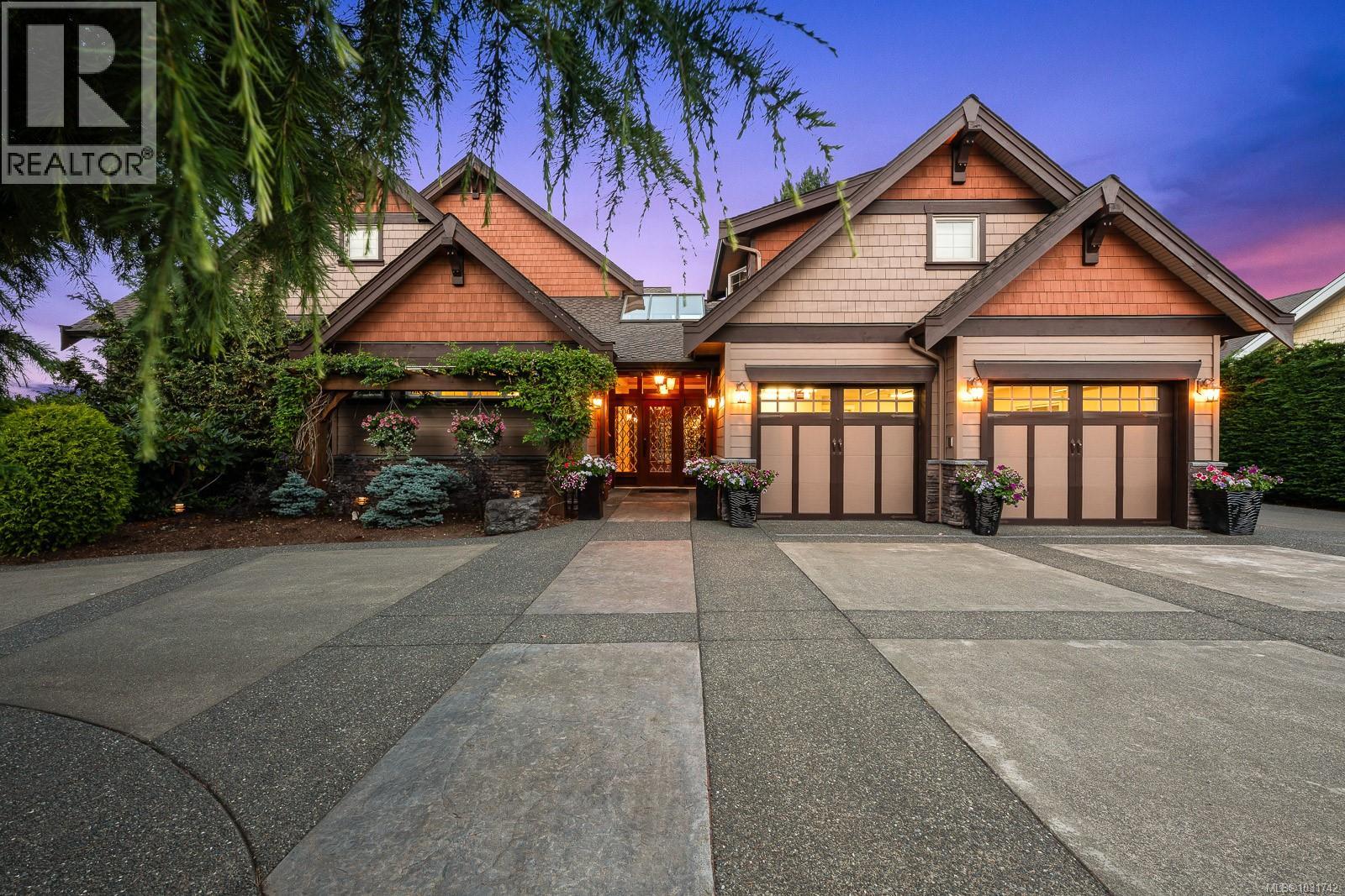 3943-3941 MARINE DR - 10