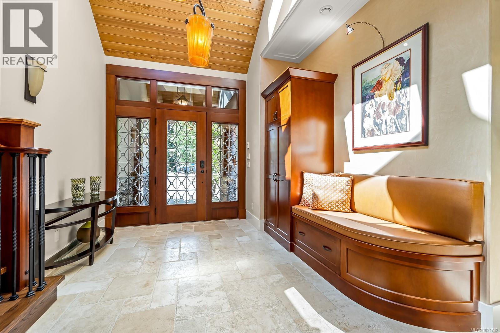 3943-3941 Marine Dr - 16
