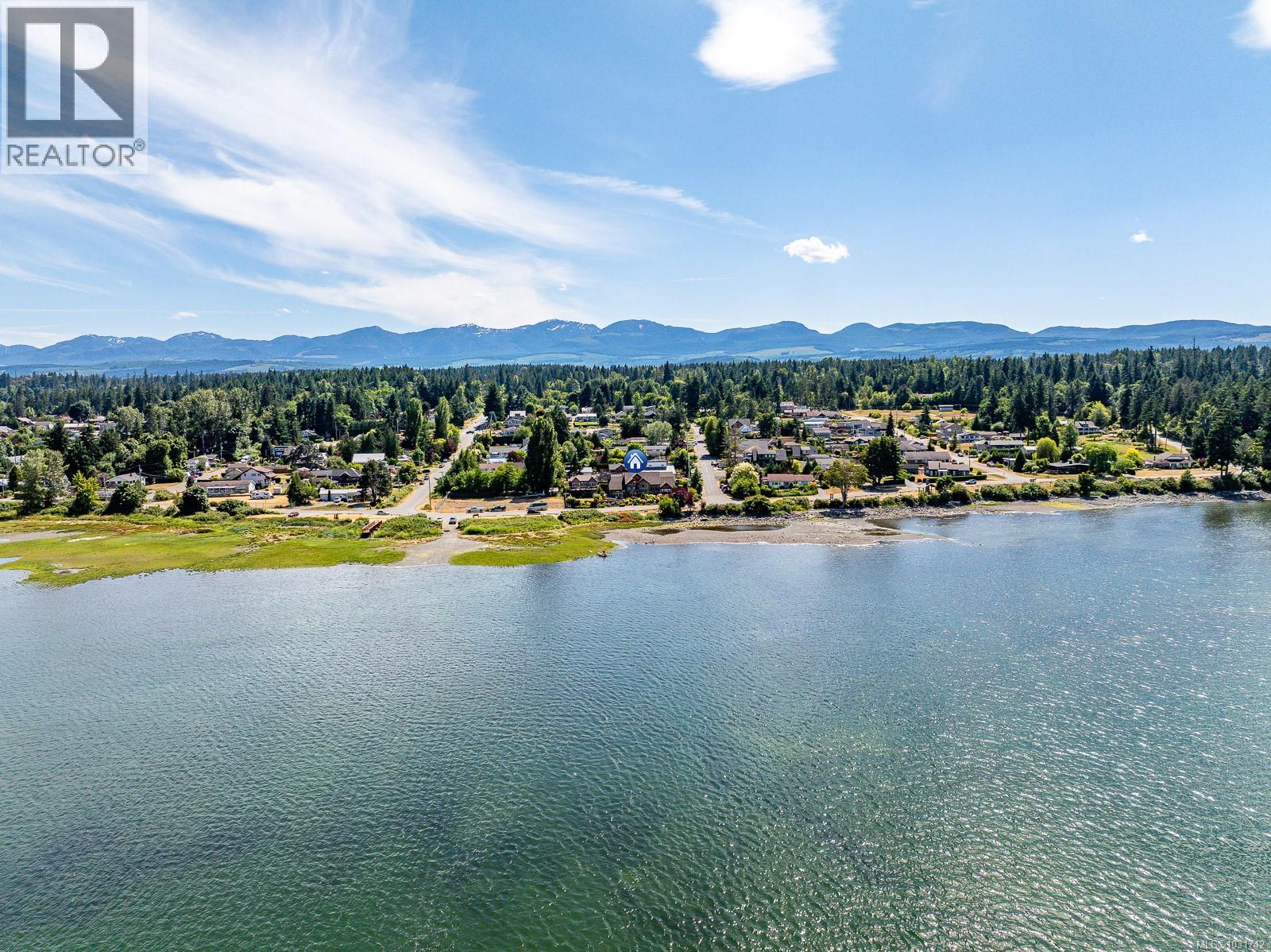 3943-3941 Marine Dr - 2