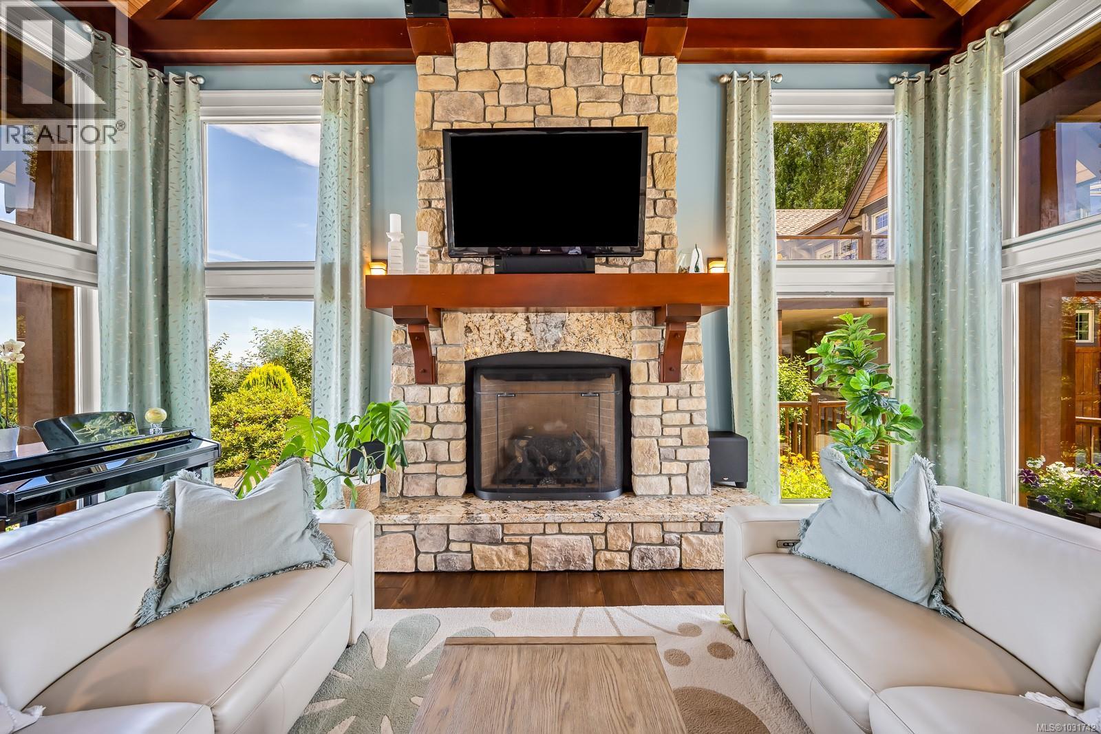 3943-3941 MARINE DR - 21