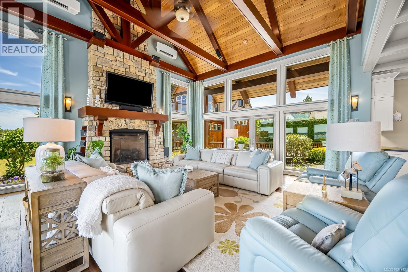 3943-3941 Marine Dr - 23