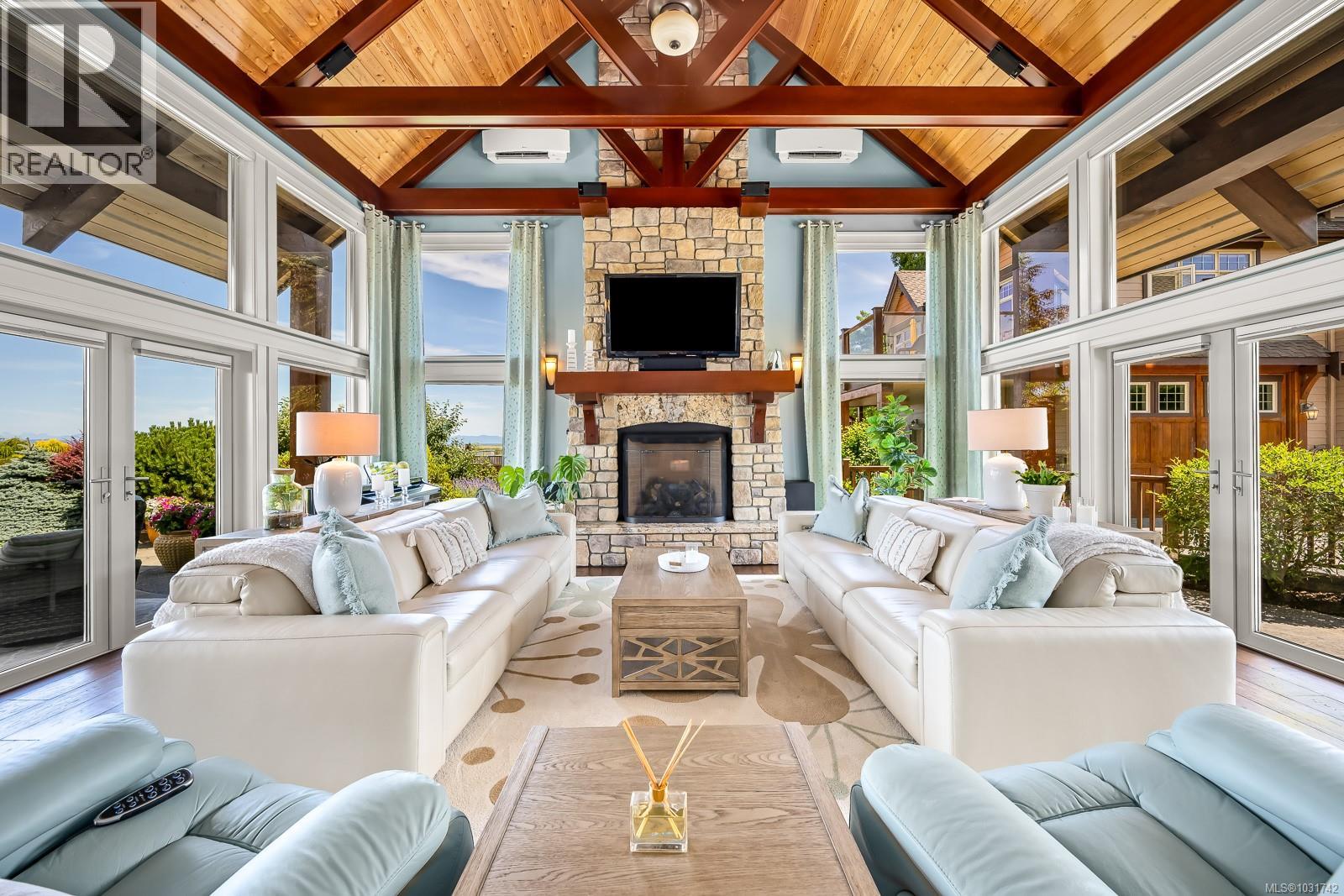 3943-3941 MARINE DR - 24