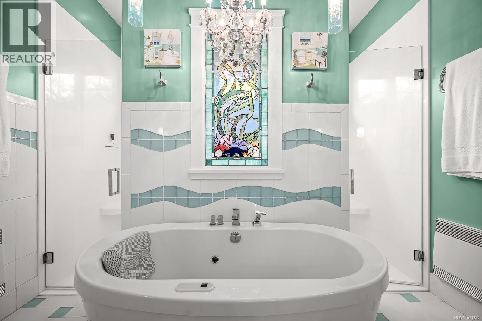 3943-3941 MARINE DR - 49