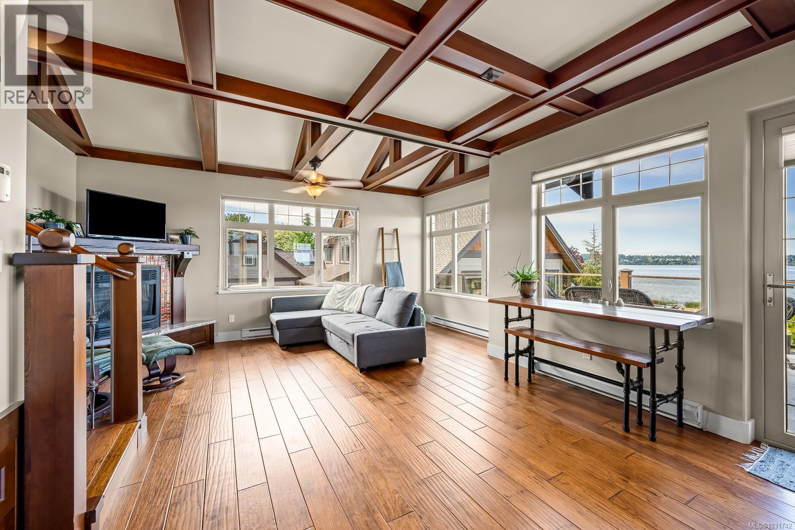 3943-3941 Marine Dr - 80