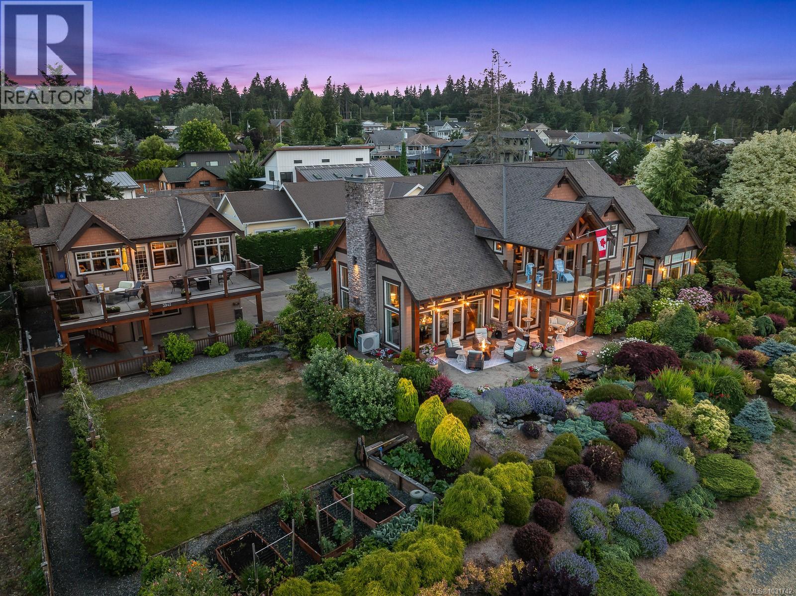 3943-3941 Marine Dr - 99