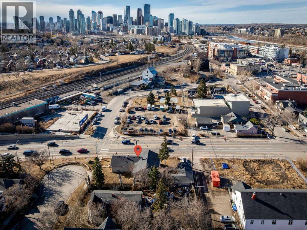 1302 11 AVENUE SE - 13