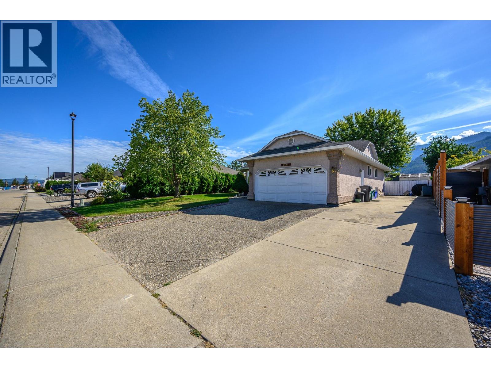 2424 BRADLEY DRIVE - 5