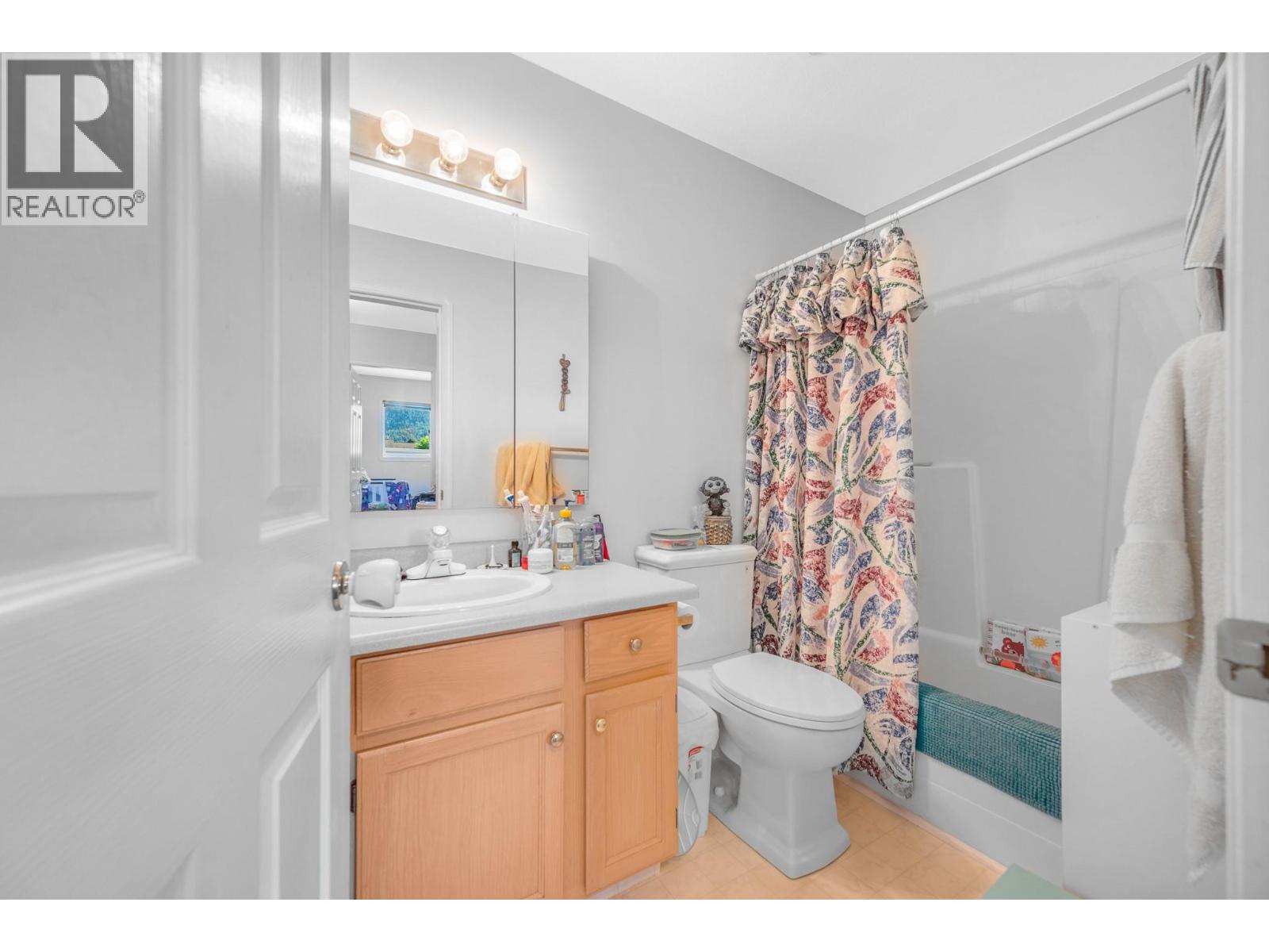 2424 BRADLEY DRIVE - 25