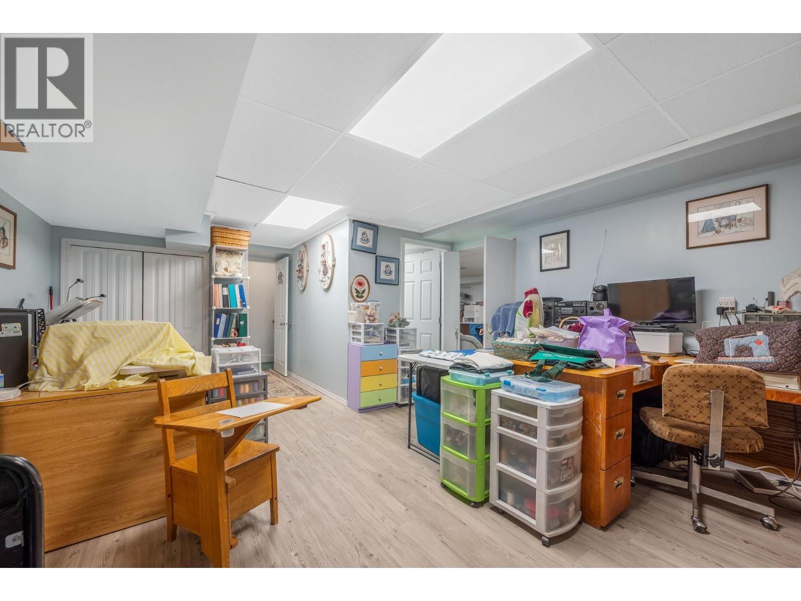 2424 Bradley Drive - 30