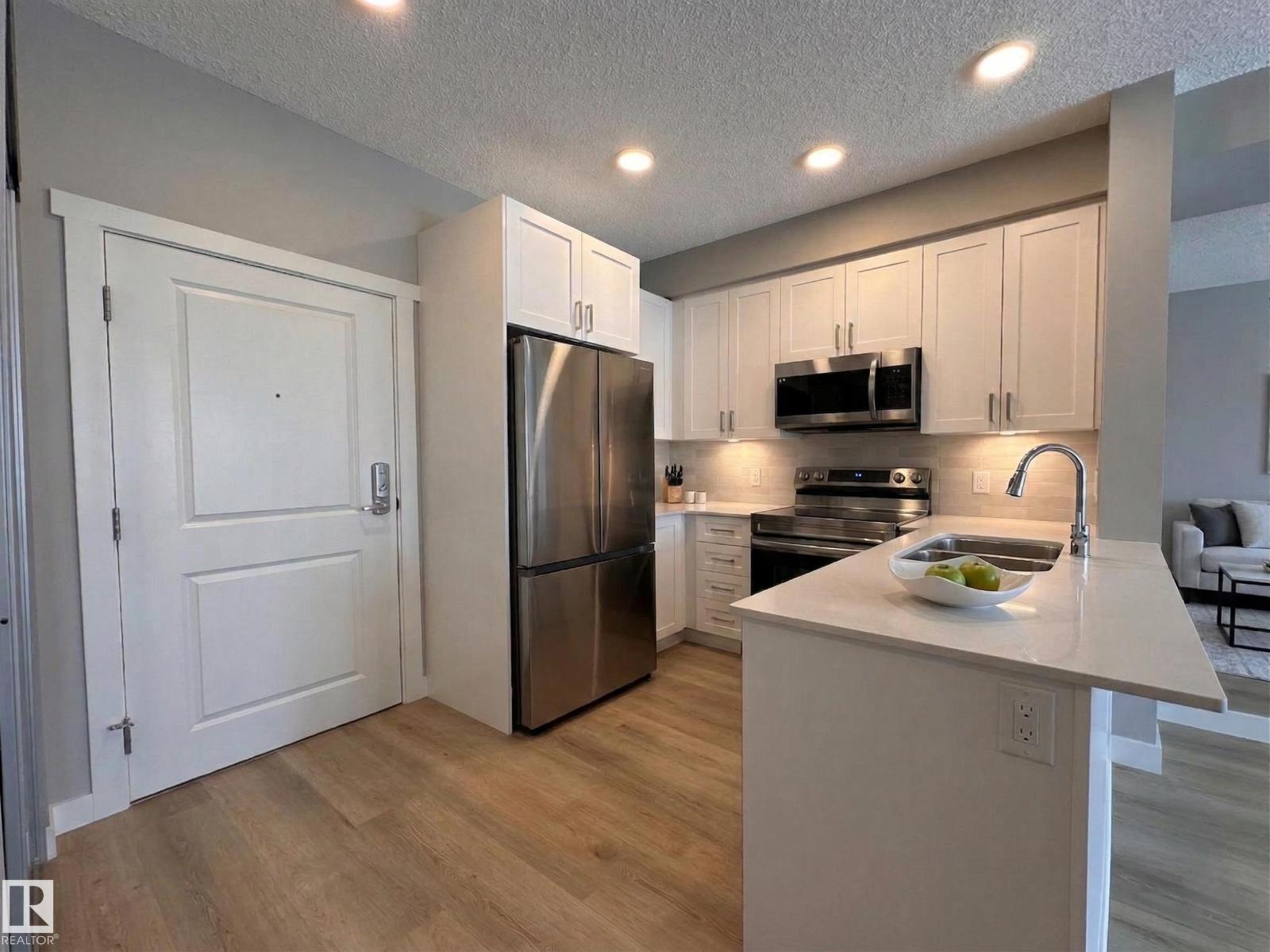 #220 12804 140 AV NW, Edmonton