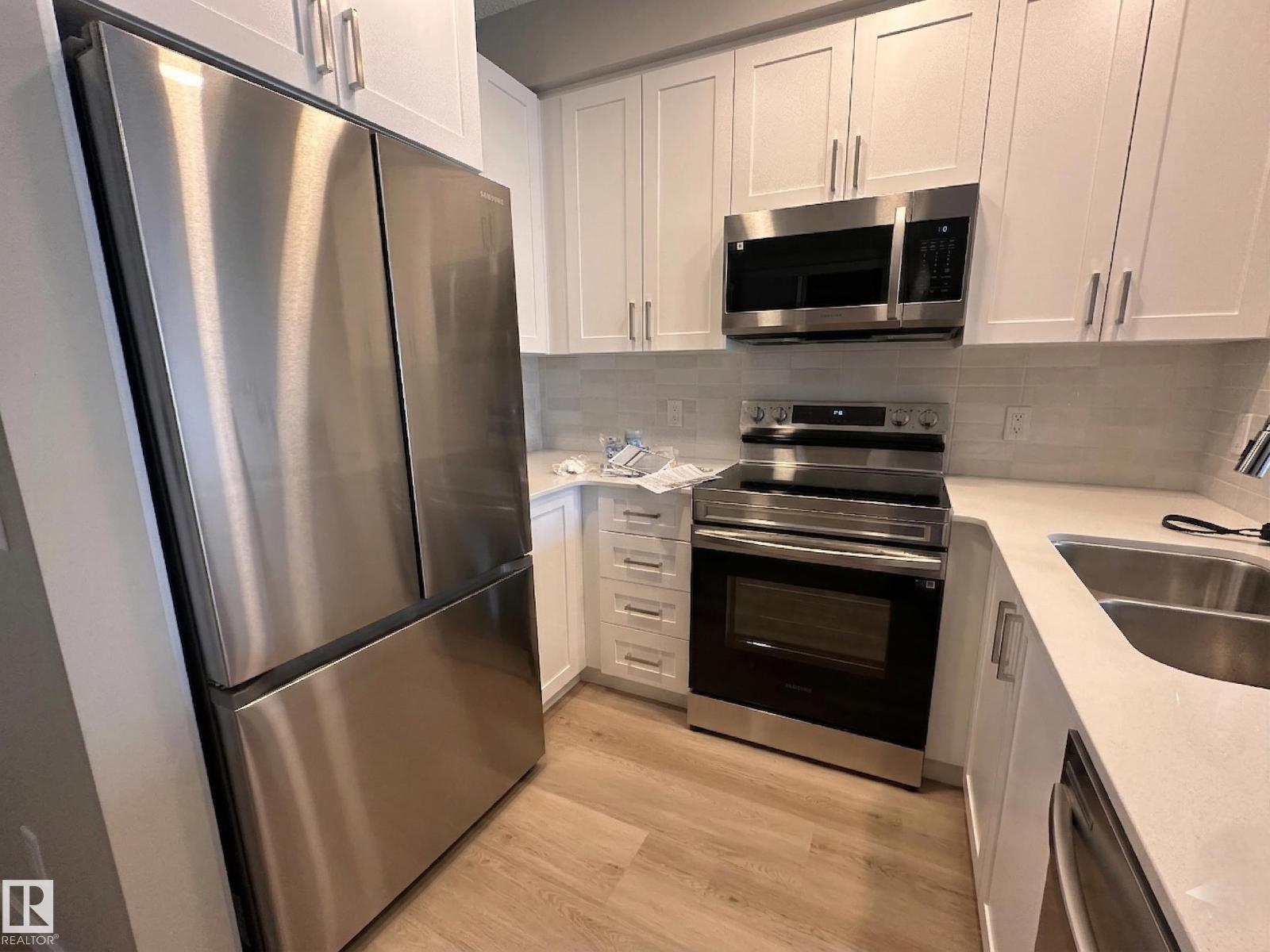 #220 12804 140 AV NW, Edmonton