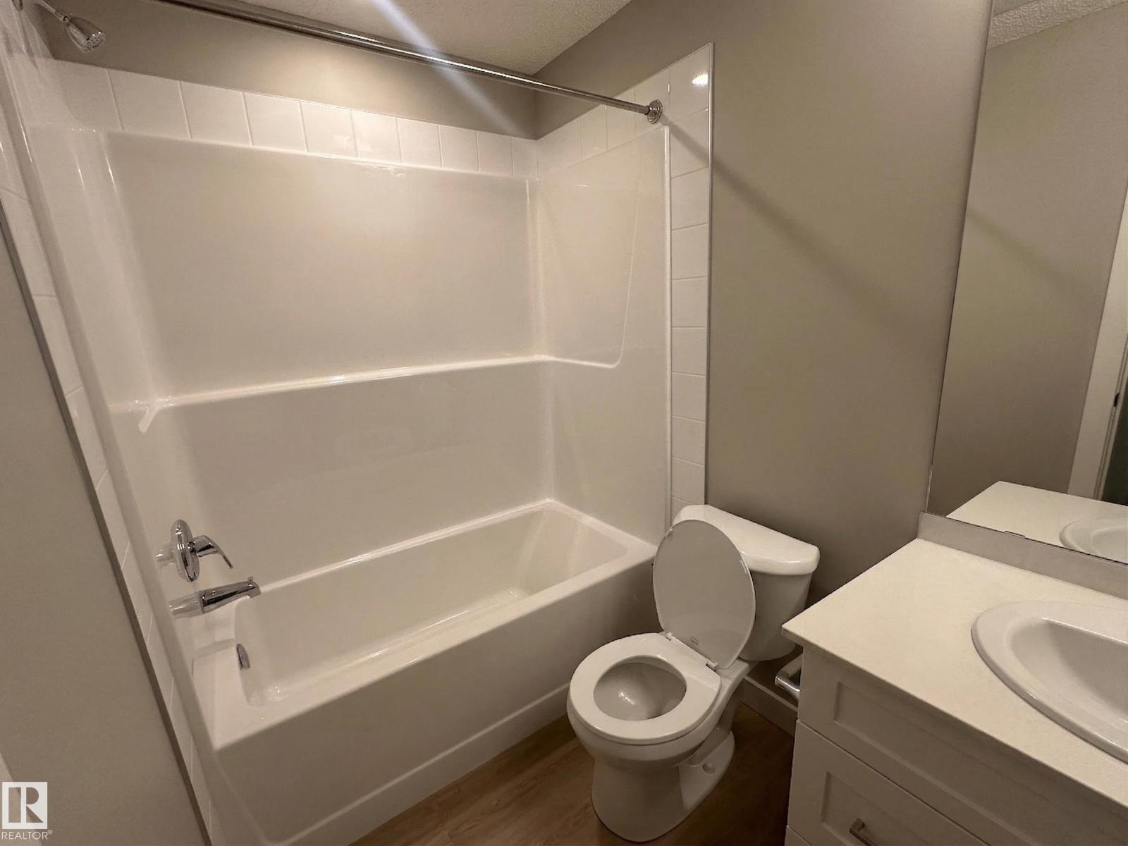 #220 12804 140 AV NW, Edmonton