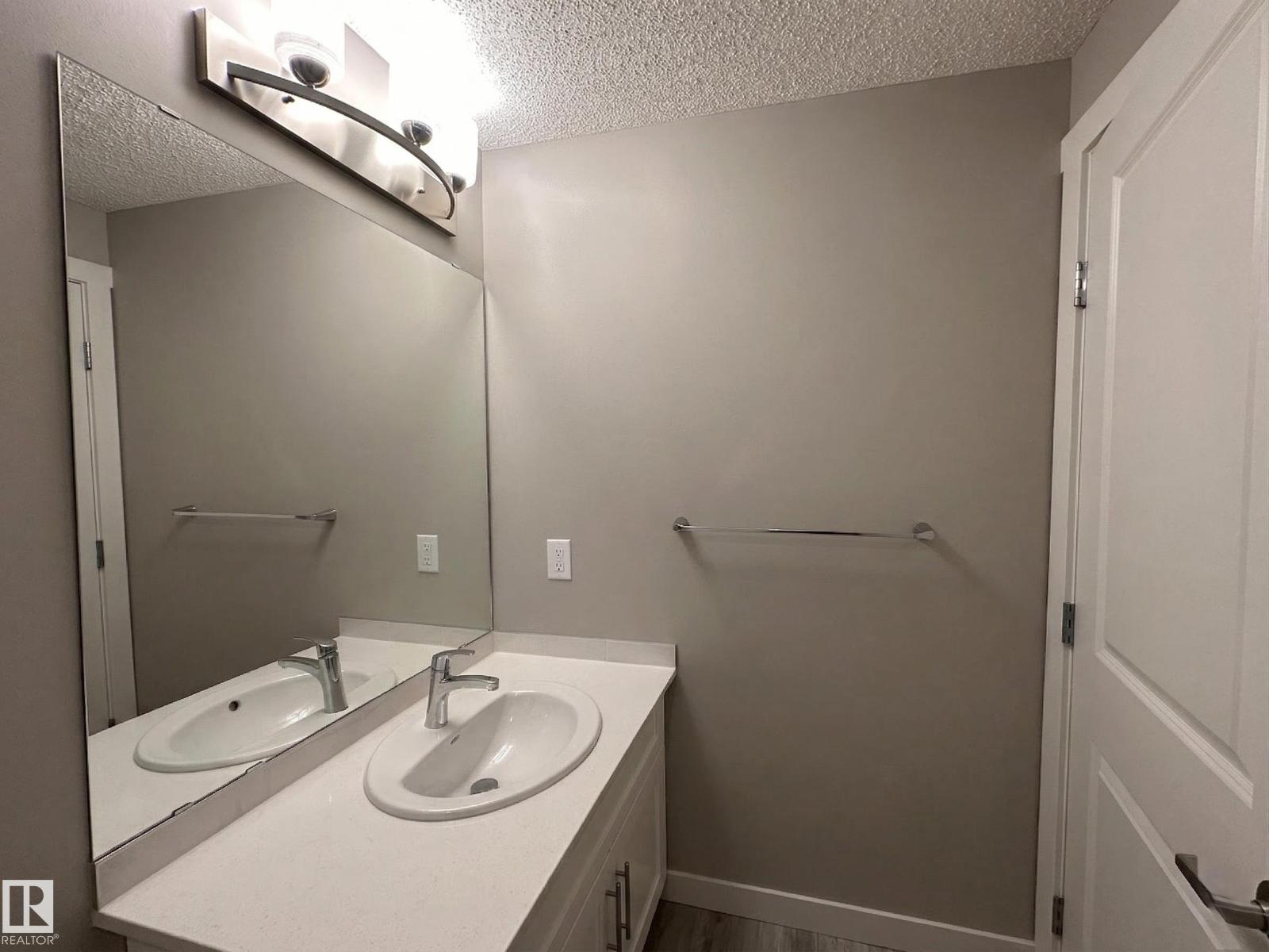 #220 12804 140 AV NW, Edmonton