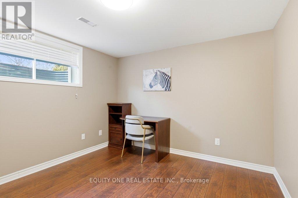 240 TRAILGATE STREET - 40